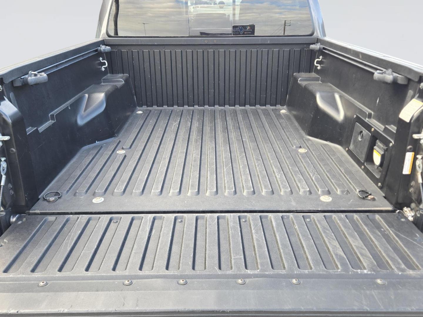 2021 Toyota Tacoma photo 10 of 35