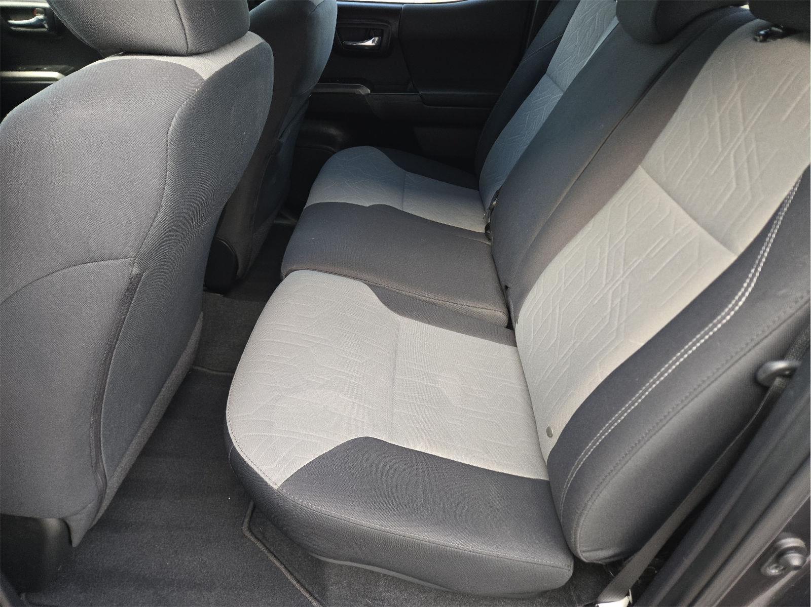 2021 Toyota Tacoma photo 19 of 35