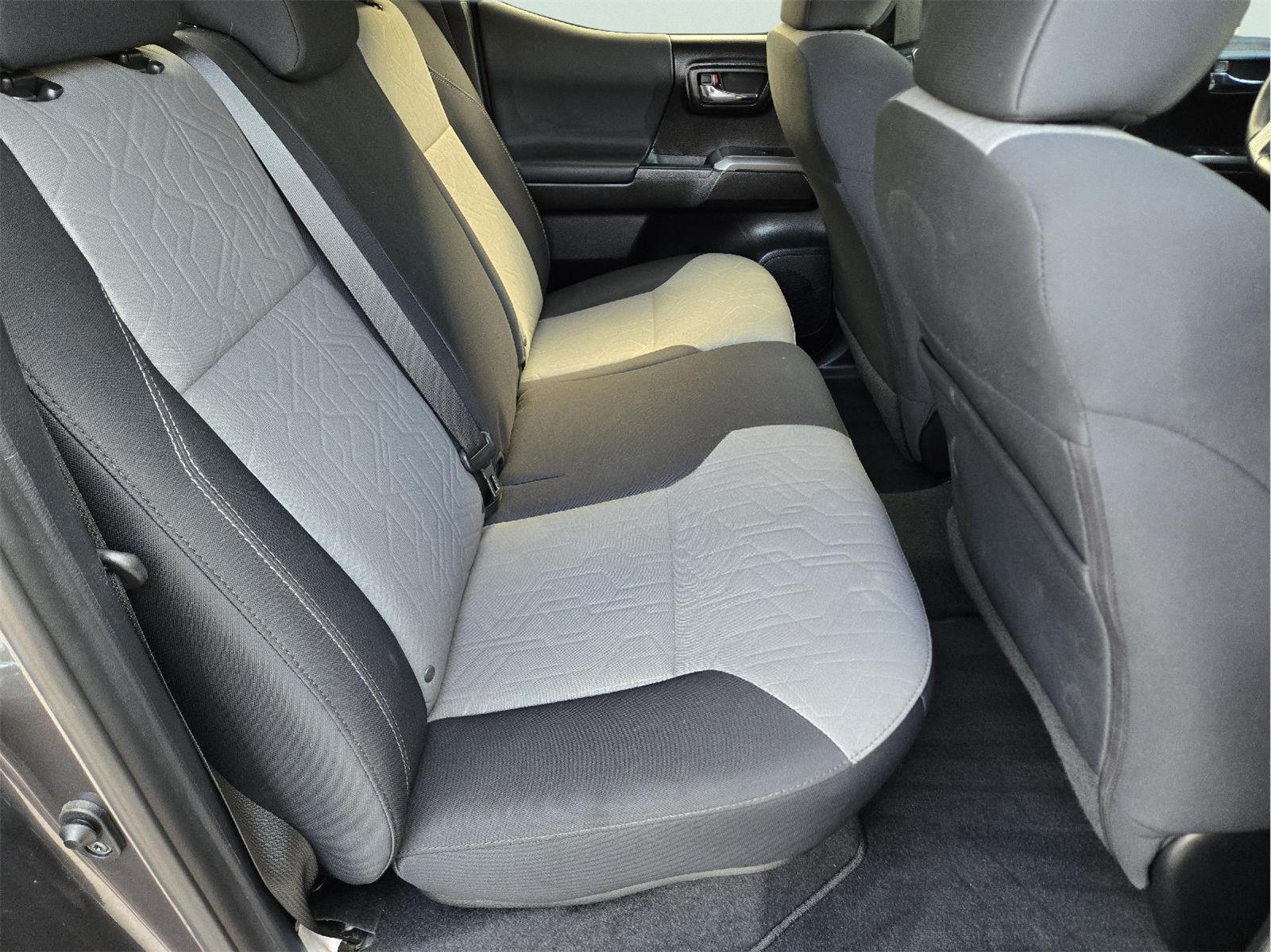 2021 Toyota Tacoma photo 21 of 35