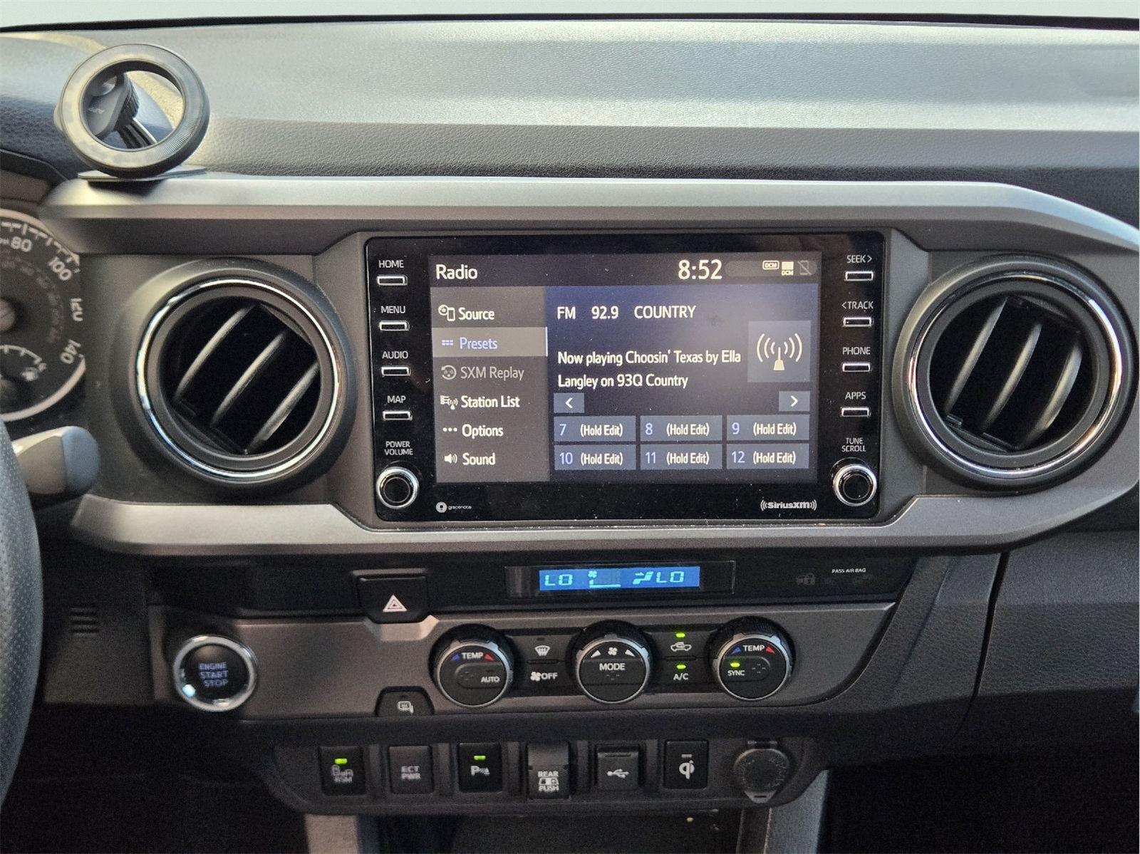 2021 Toyota Tacoma photo 22 of 35