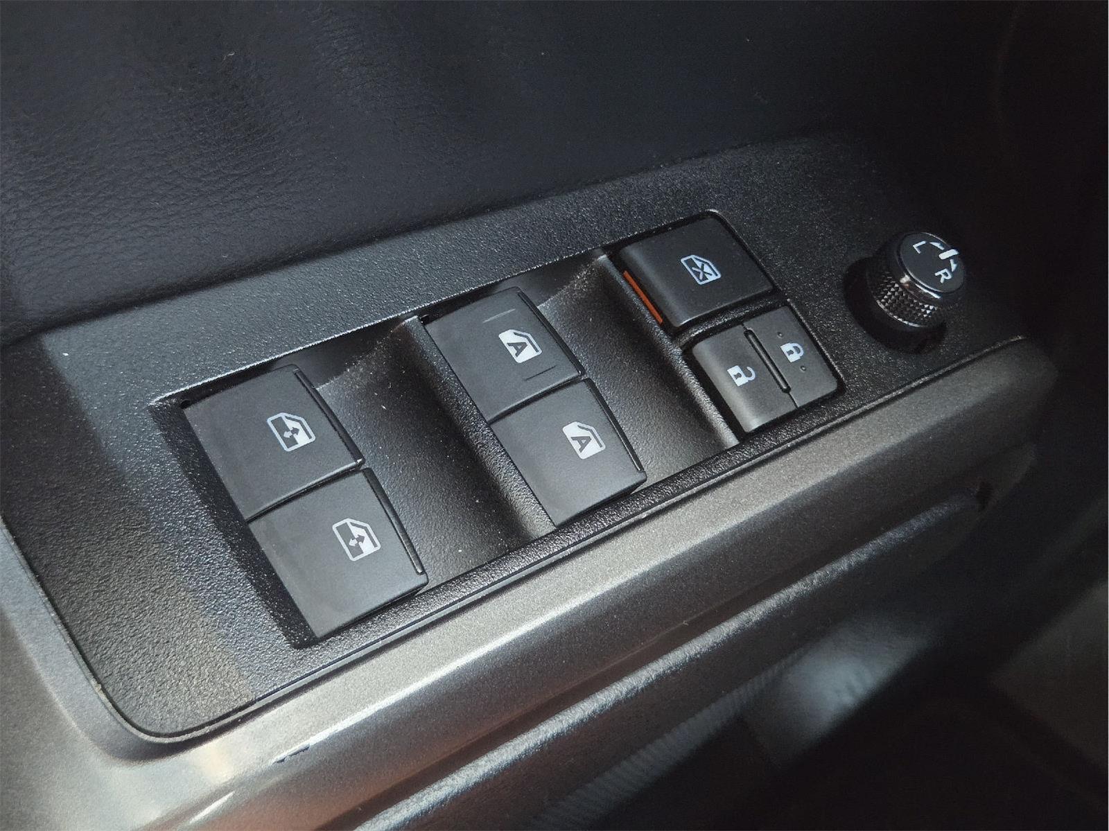 2021 Toyota Tacoma photo 33 of 35