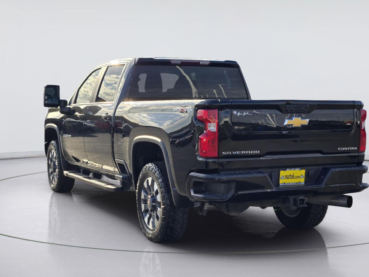 2022 Chevrolet Silverado 2500HD photo 6 of 35