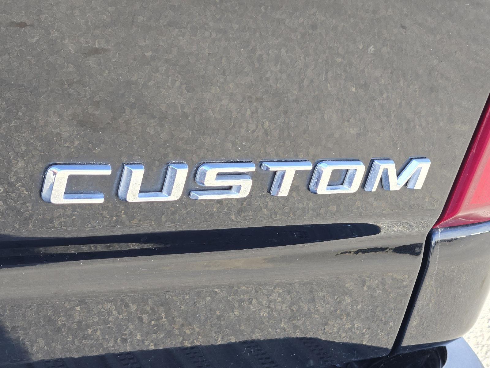 2022 Chevrolet Silverado 2500HD photo 10 of 35