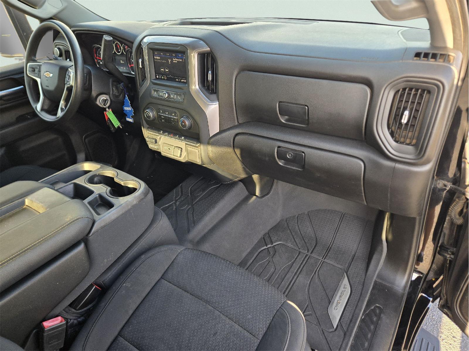 2022 Chevrolet Silverado 2500HD photo 13 of 35
