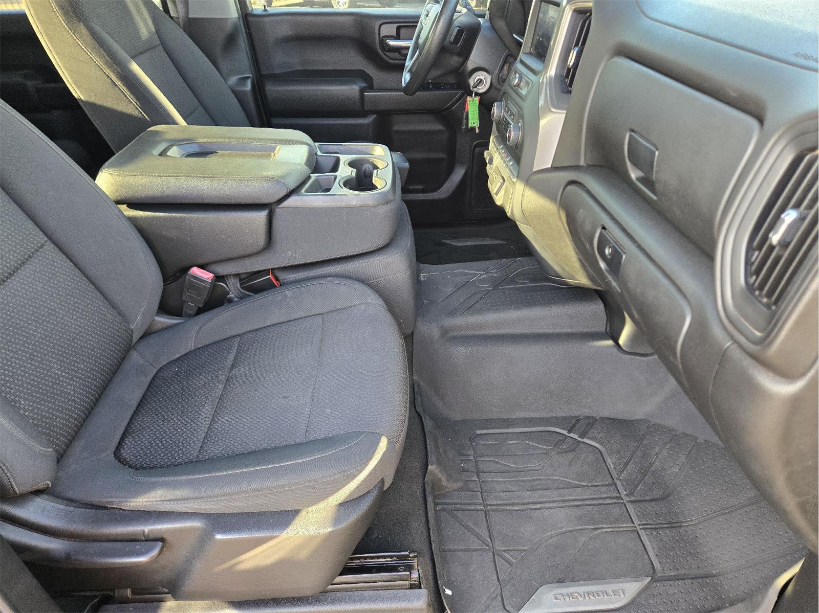 2022 Chevrolet Silverado 2500HD photo 16 of 35