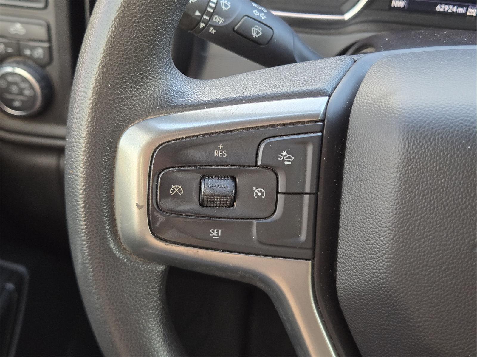 2022 Chevrolet Silverado 2500HD photo 31 of 35