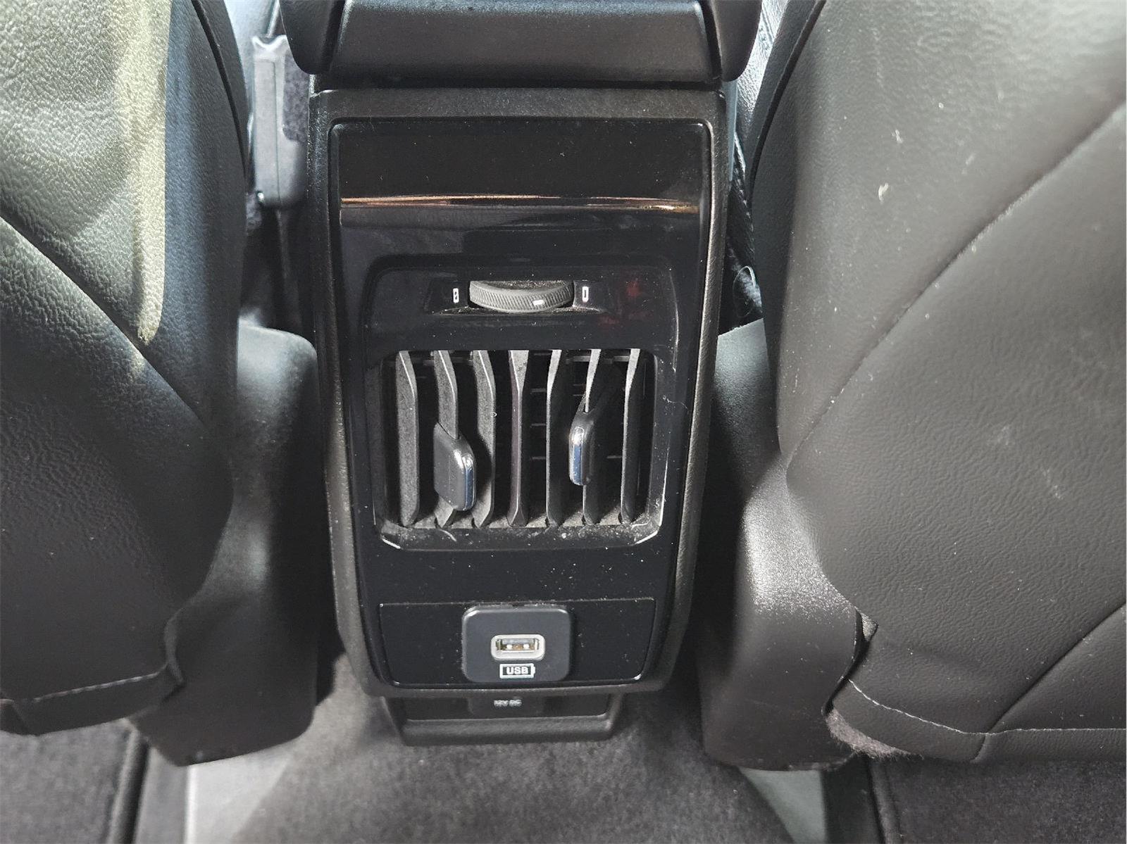 2025 Jeep Compass photo 20 of 35