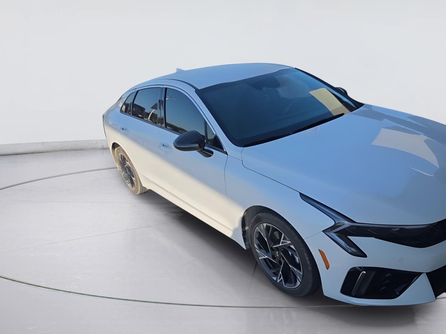 2026 KIA K5 photo 2 of 7