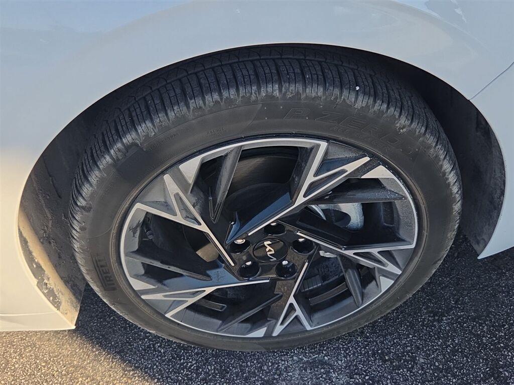 2026 KIA K5 photo 7 of 7