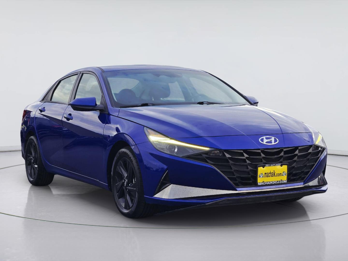 2023 Hyundai Elantra photo 3 of 35