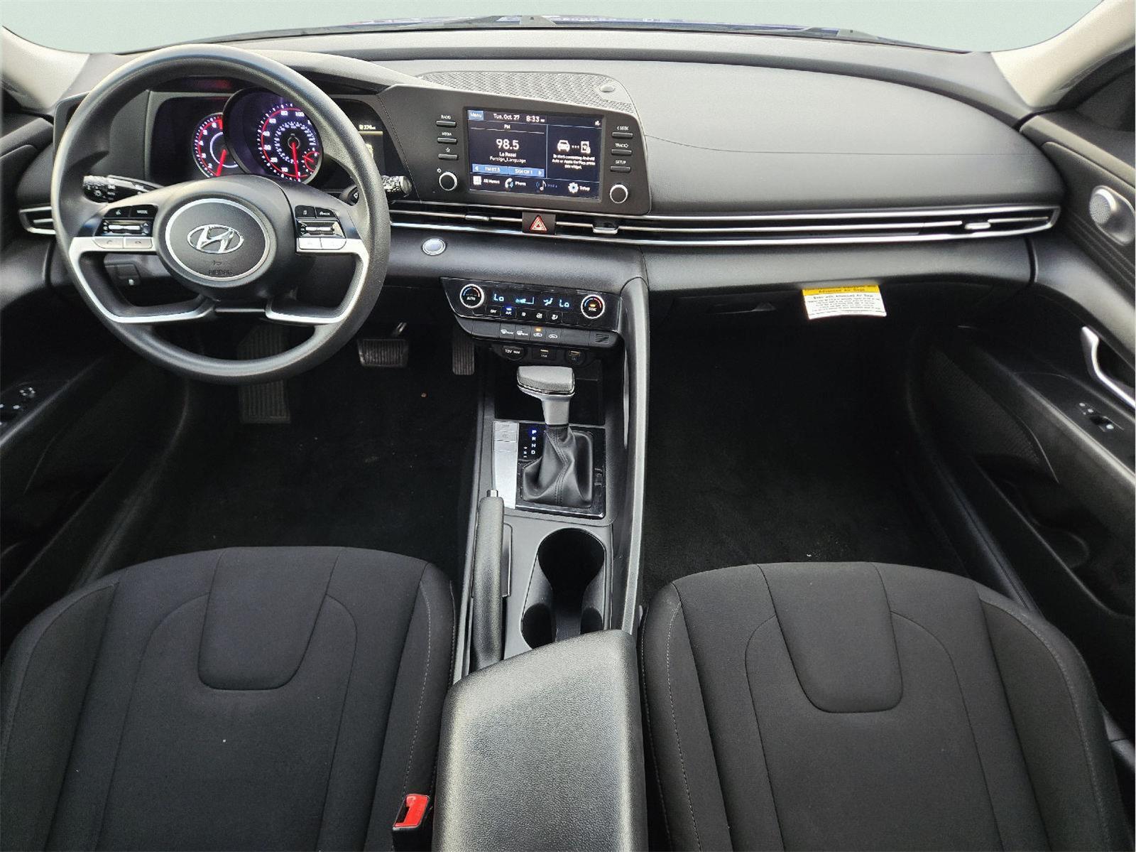 2023 Hyundai Elantra photo 10 of 35