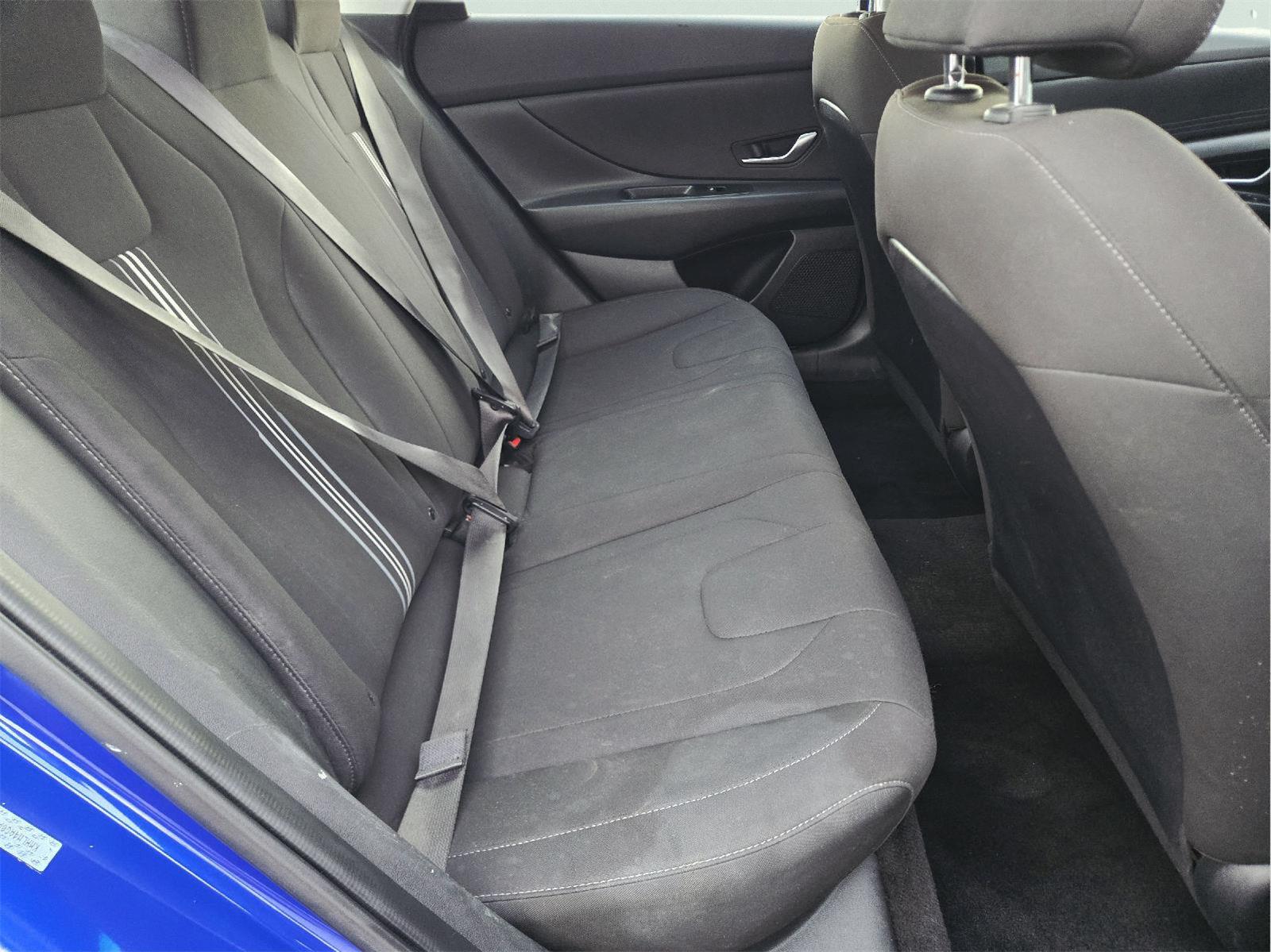 2023 Hyundai Elantra photo 19 of 35