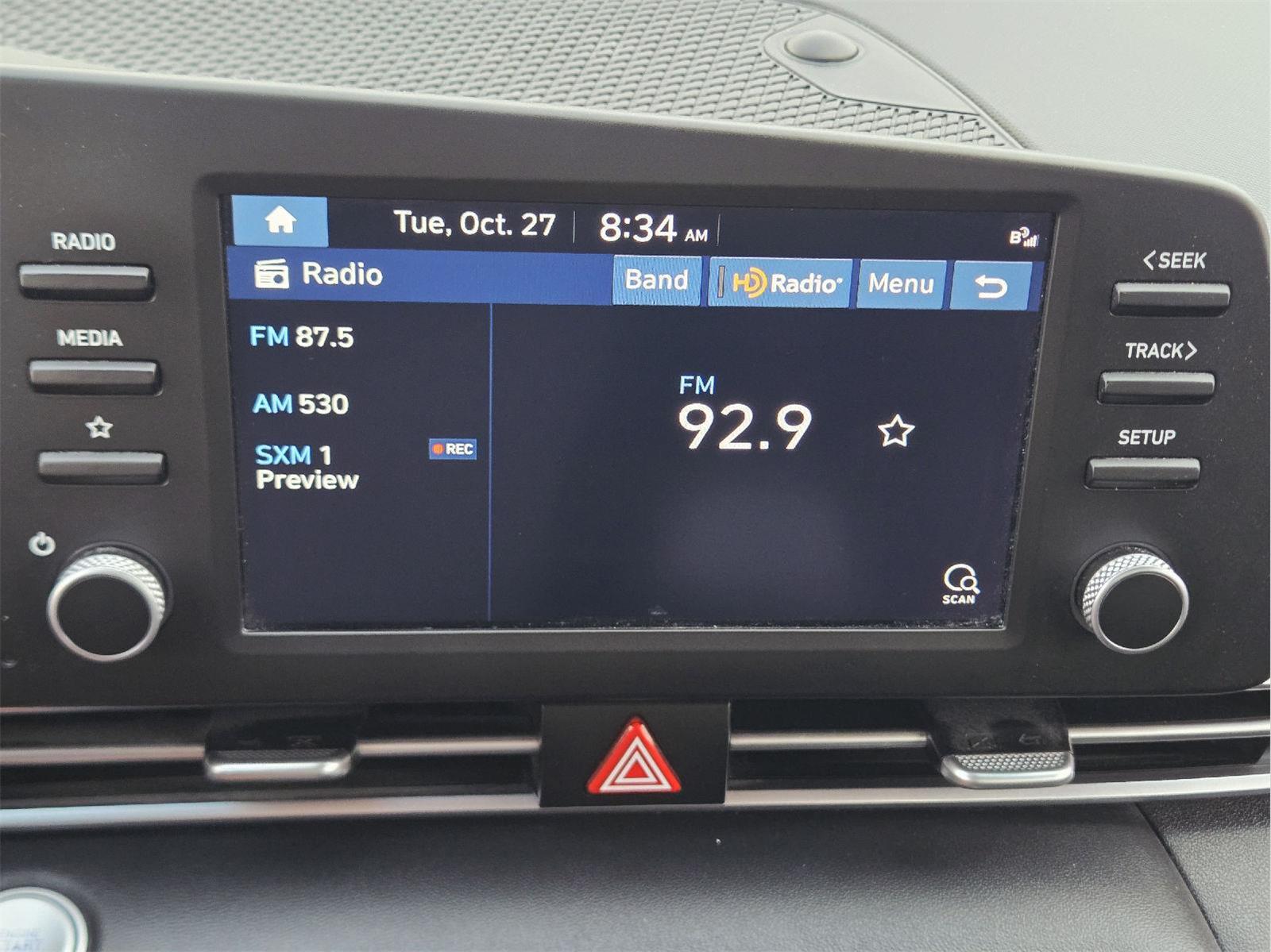 2023 Hyundai Elantra photo 22 of 35