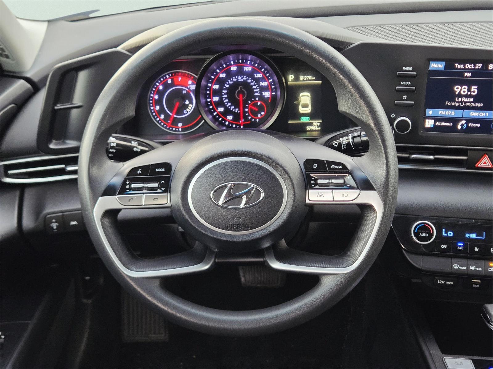 2023 Hyundai Elantra photo 28 of 35