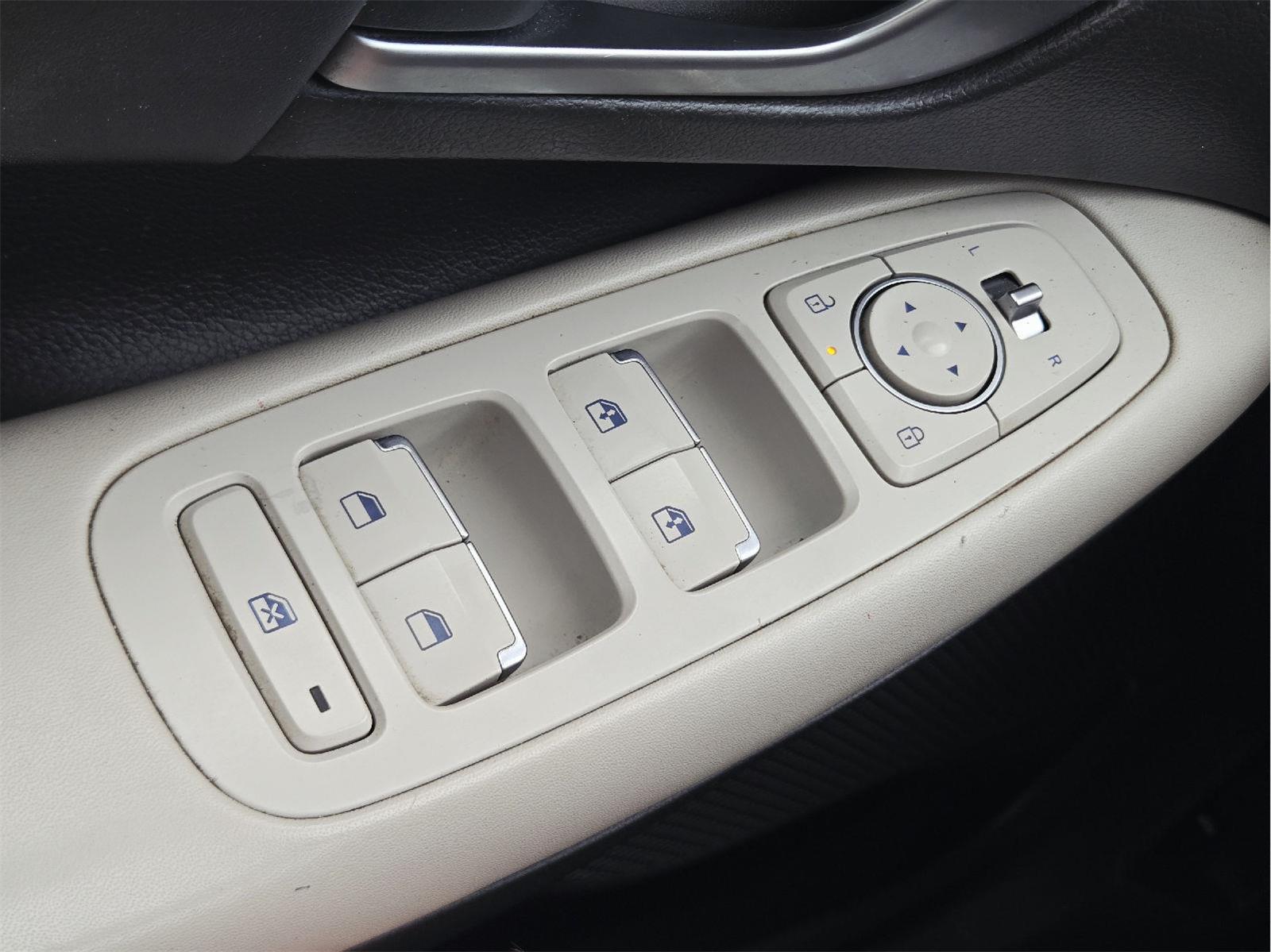2024 Hyundai Sonata photo 32 of 35