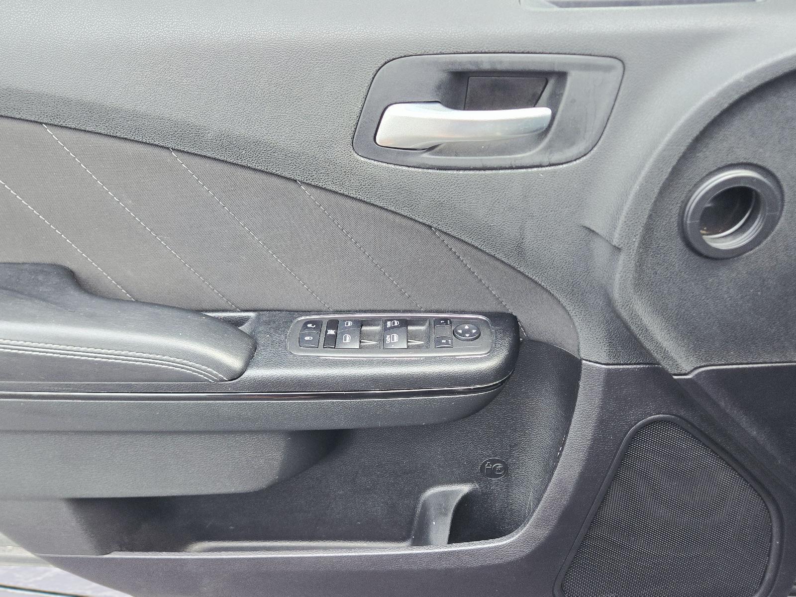 2023 Dodge Charger photo 18 of 35