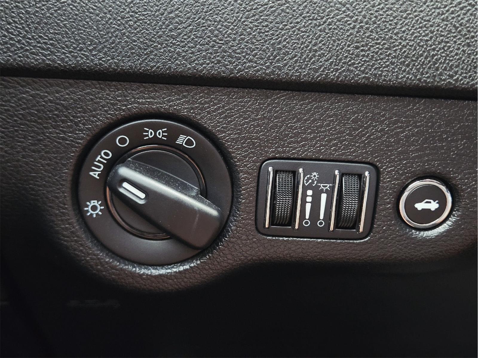 2023 Dodge Charger photo 32 of 35