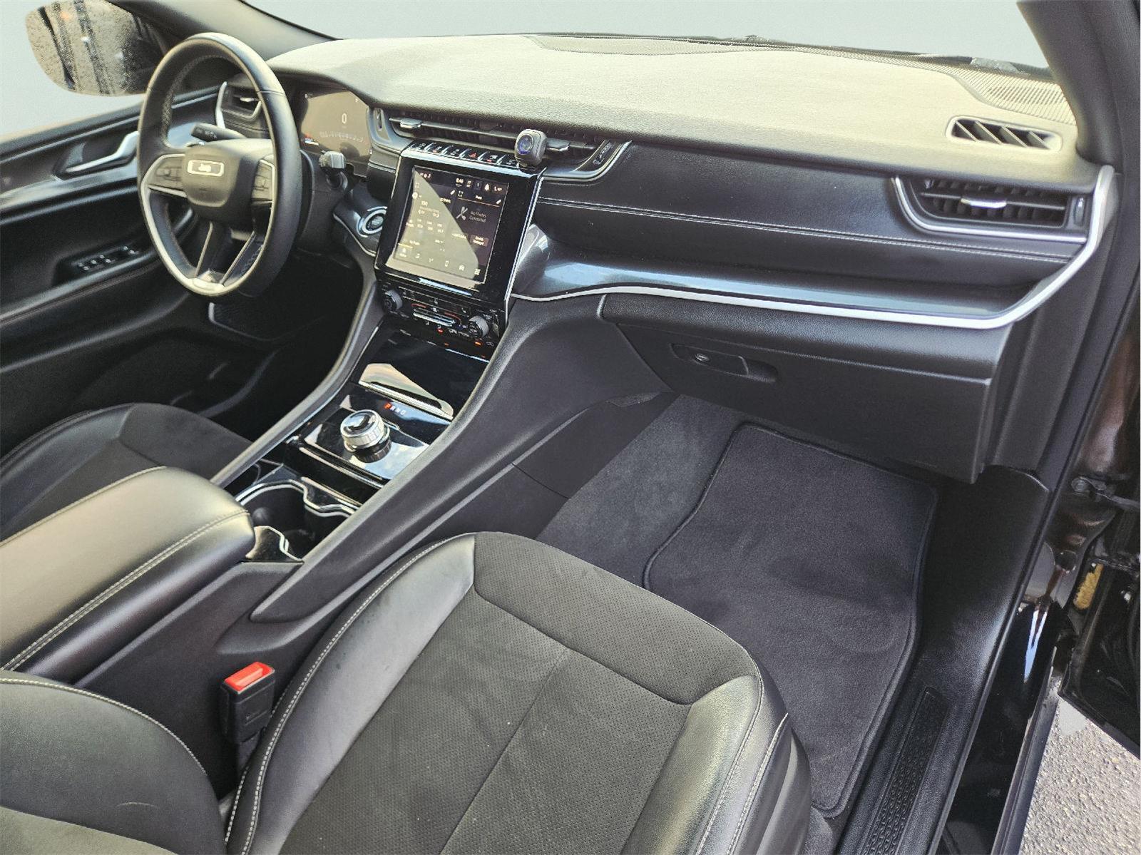 2022 JEEP GRAND CHEROKEE photo 12 of 34
