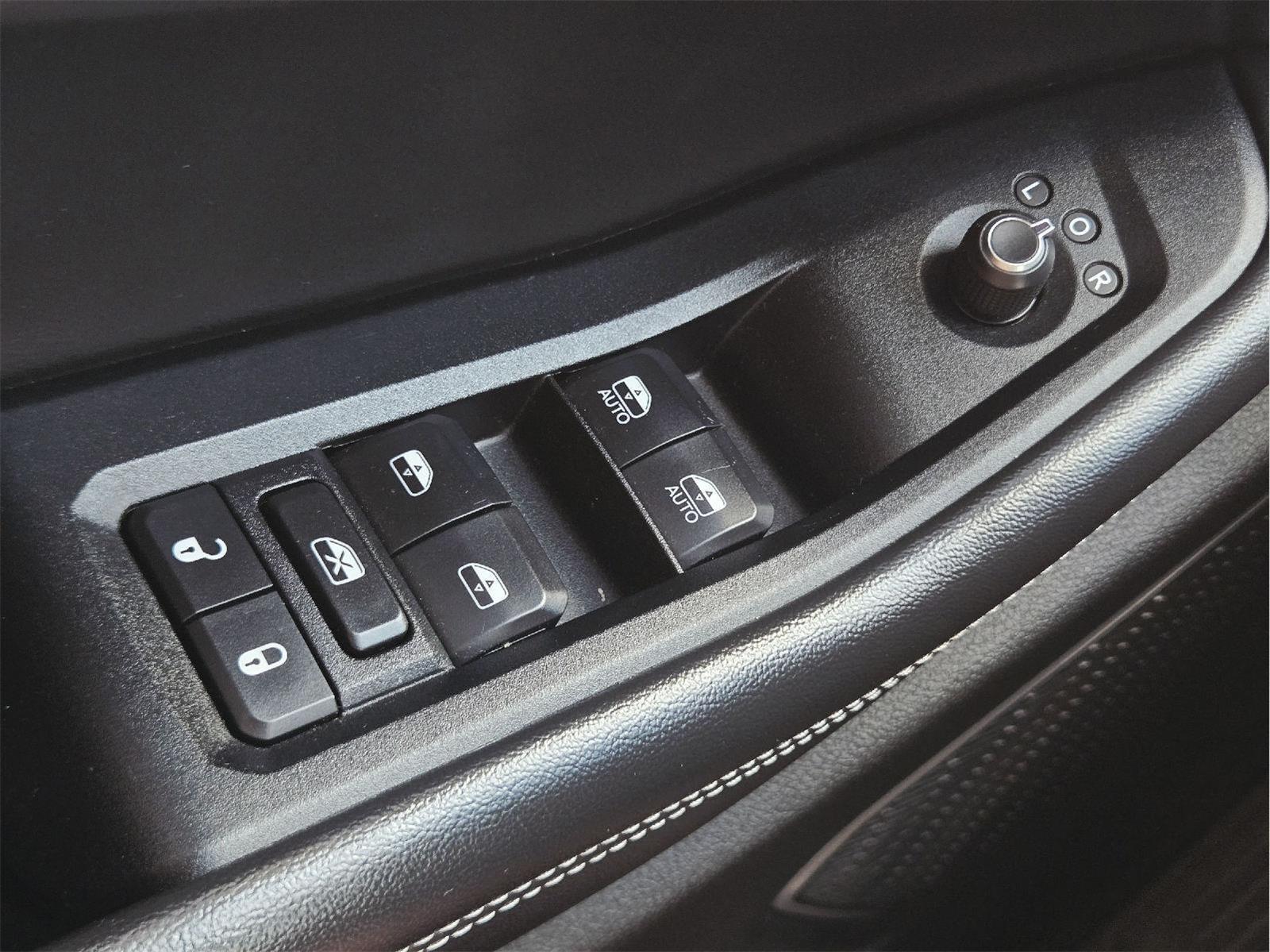 2022 JEEP GRAND CHEROKEE photo 31 of 34