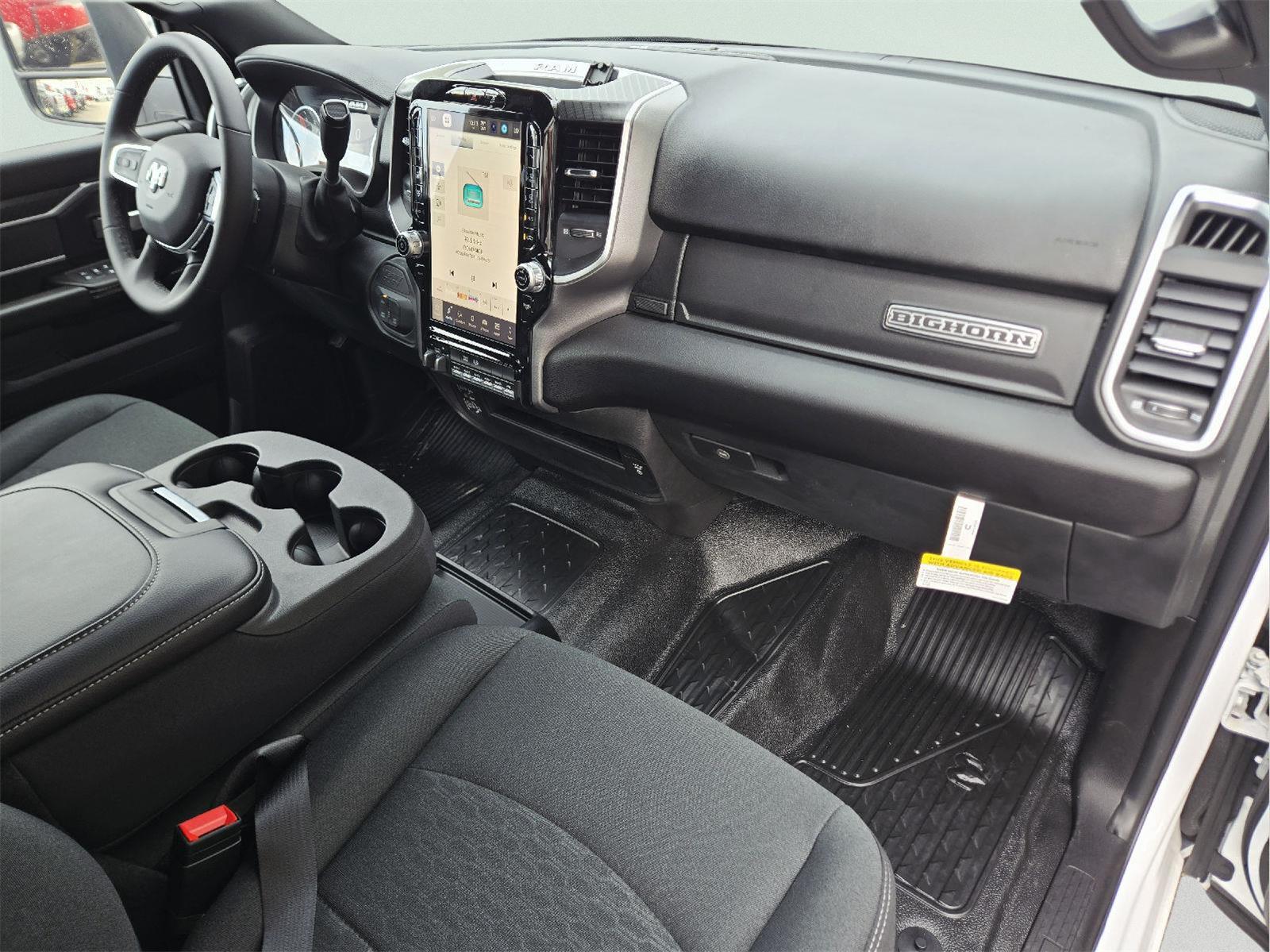 2025 Ram 3500 Chassis Cab photo 13 of 36