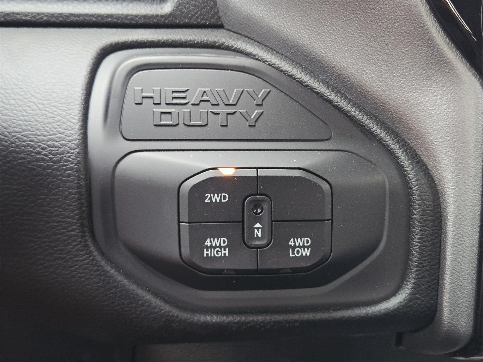 2025 Ram 3500 Chassis Cab photo 26 of 36