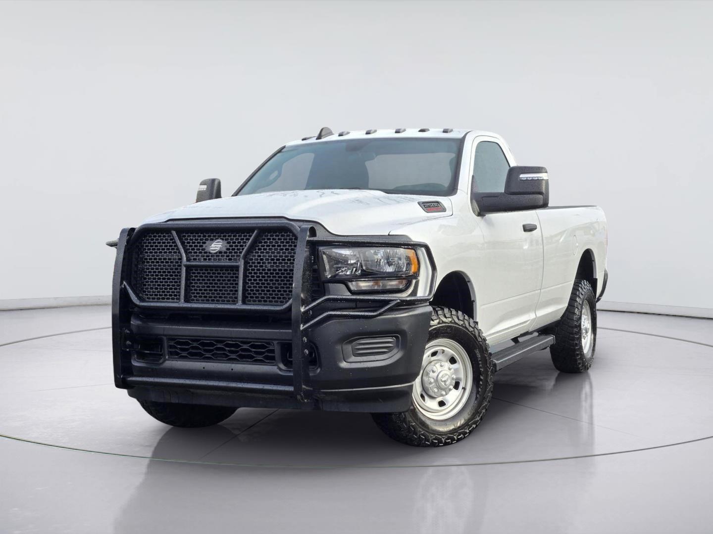 Bright White Clearcoat 2024 RAM 2500 Pickup Truck Four-Wheel Drive 8-Speed Automatic