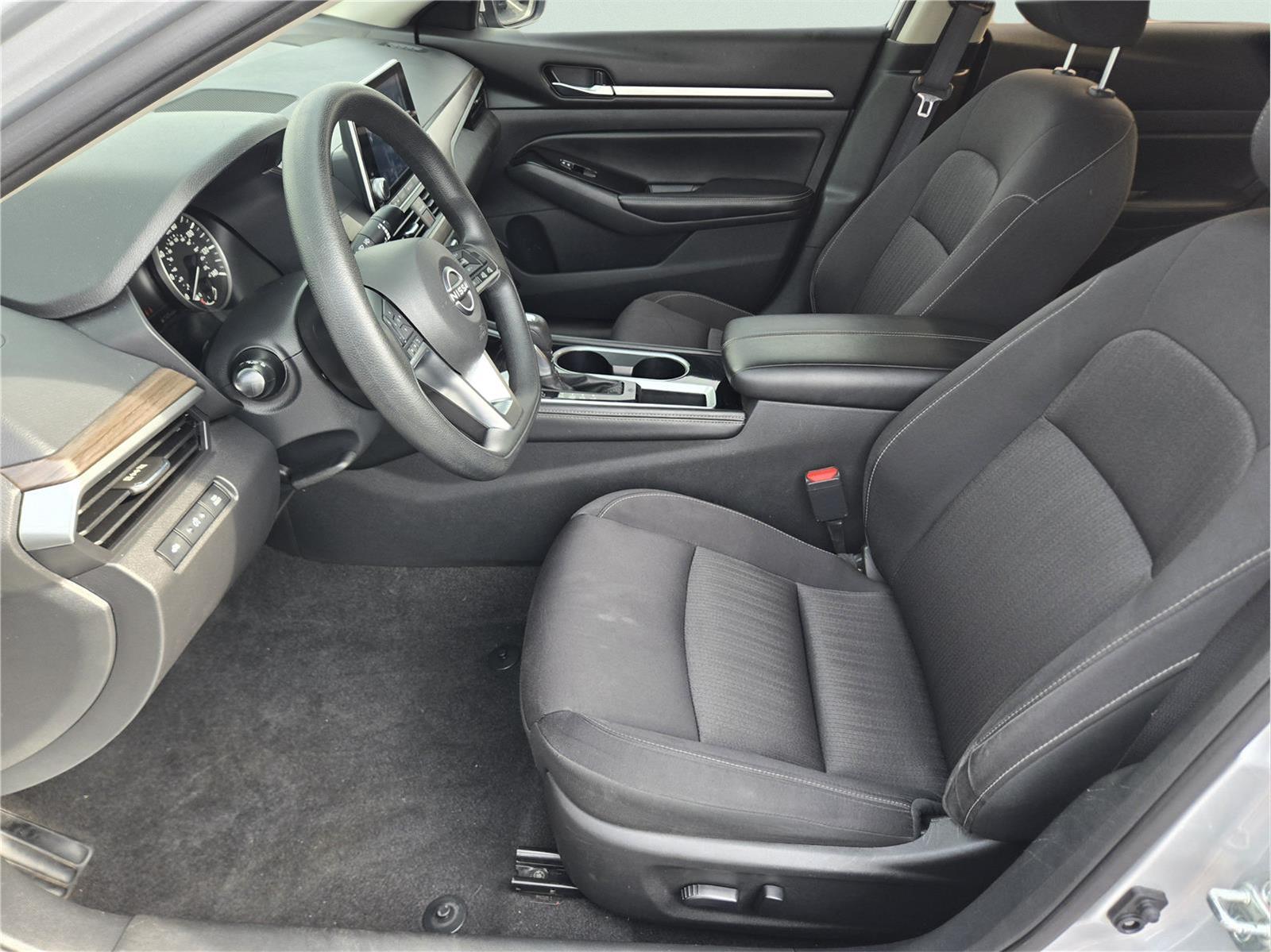2023 Nissan Altima 2.5 SV at Robbins Nissan