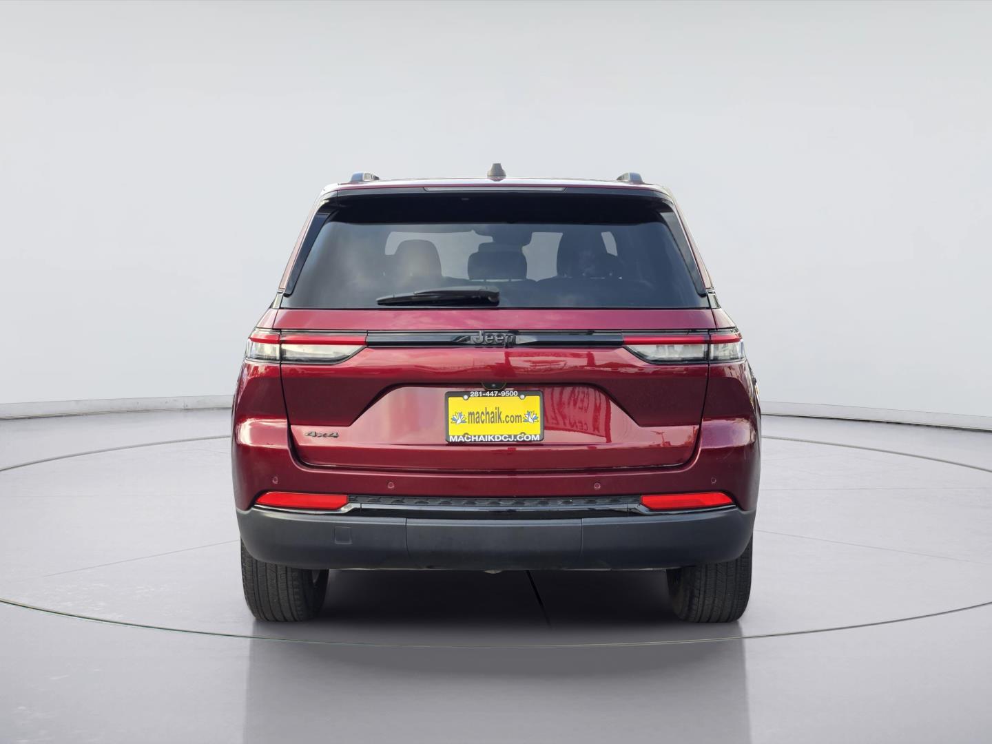 2024 Jeep Grand Cherokee Altitude - 4