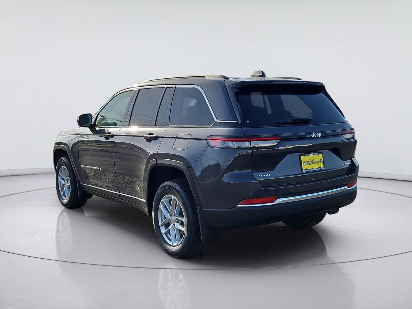 2026 Jeep Grand Cherokee Laredo X - 3