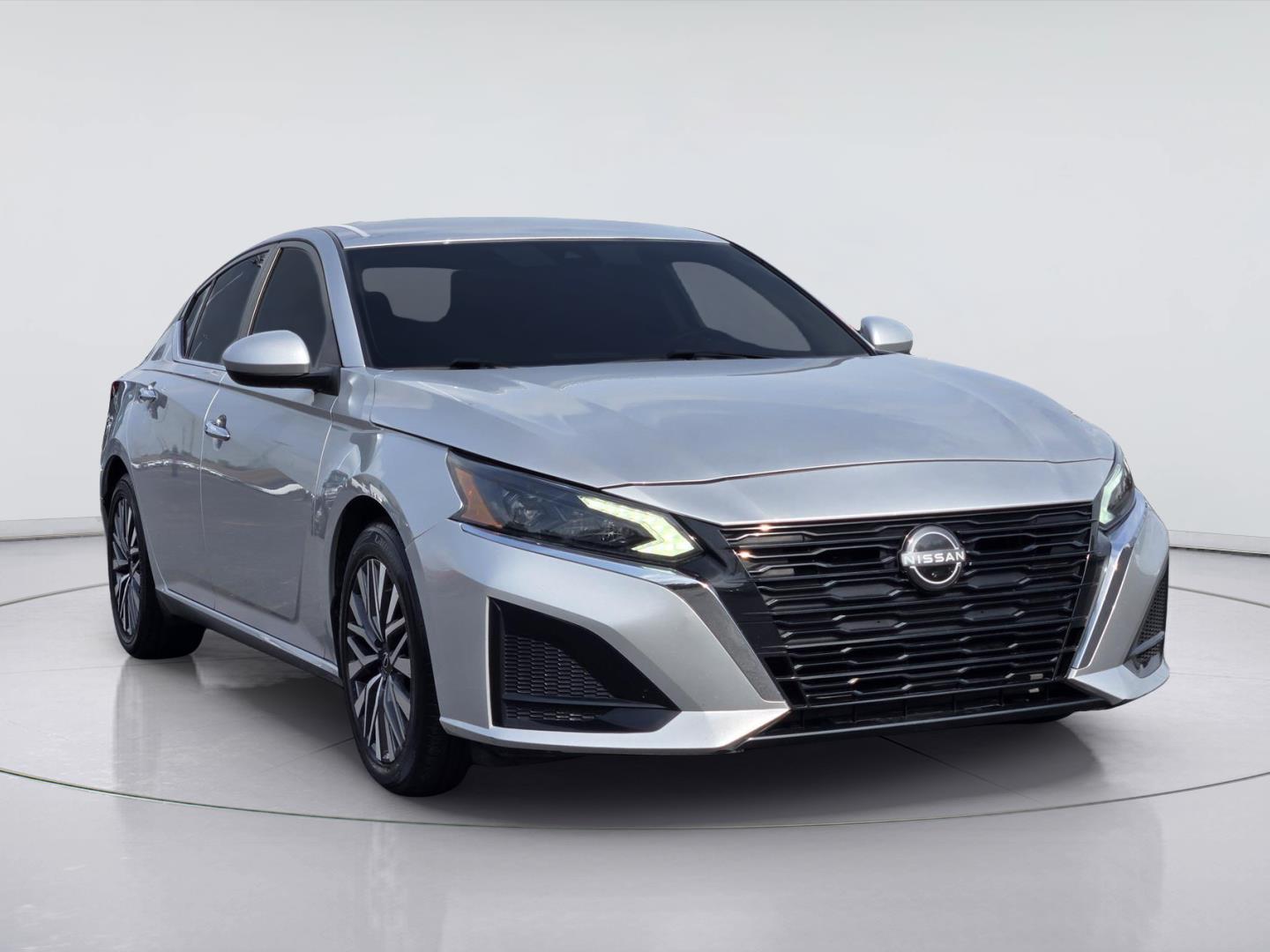 2023 Nissan Altima 2.5 SV at Robbins Nissan