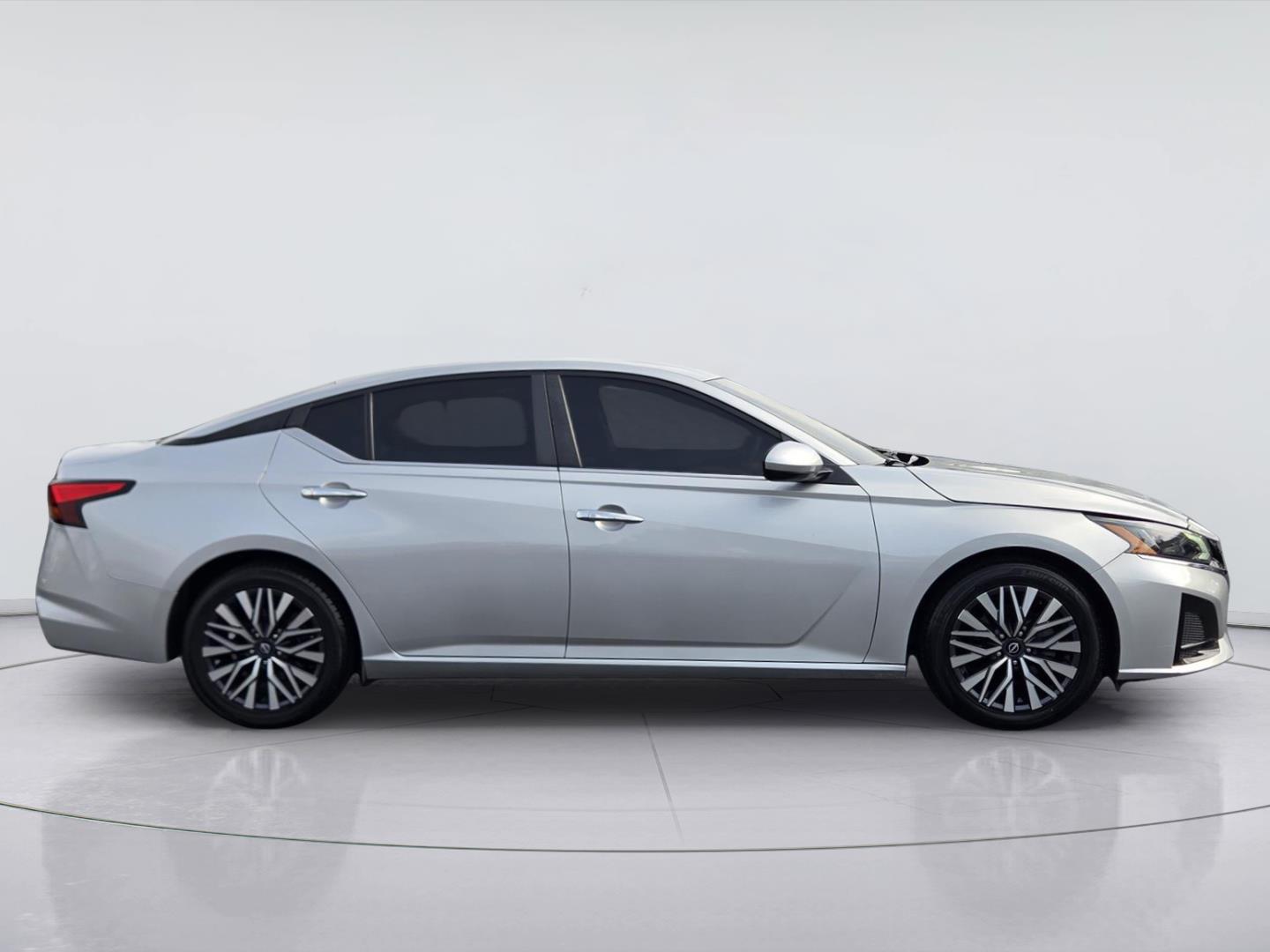2023 Nissan Altima 2.5 SV at Robbins Nissan