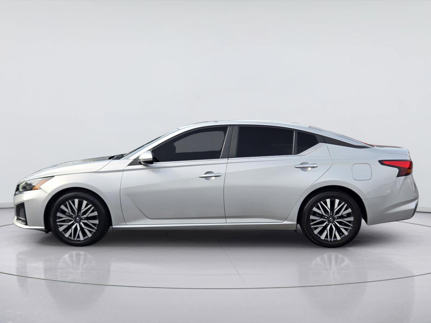 2023 Nissan Altima 2.5 SV at Robbins Nissan