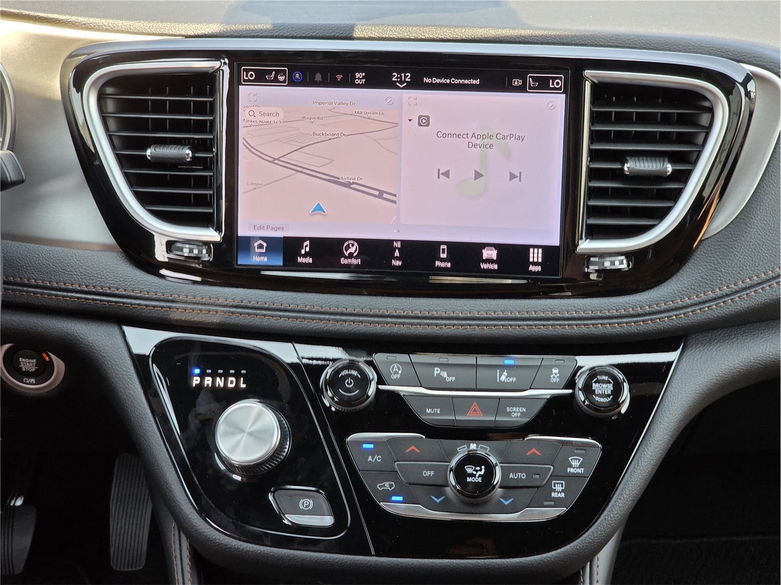 2026 Chrysler Pacifica Pinnacle at Mac Haik CDJR North Houston