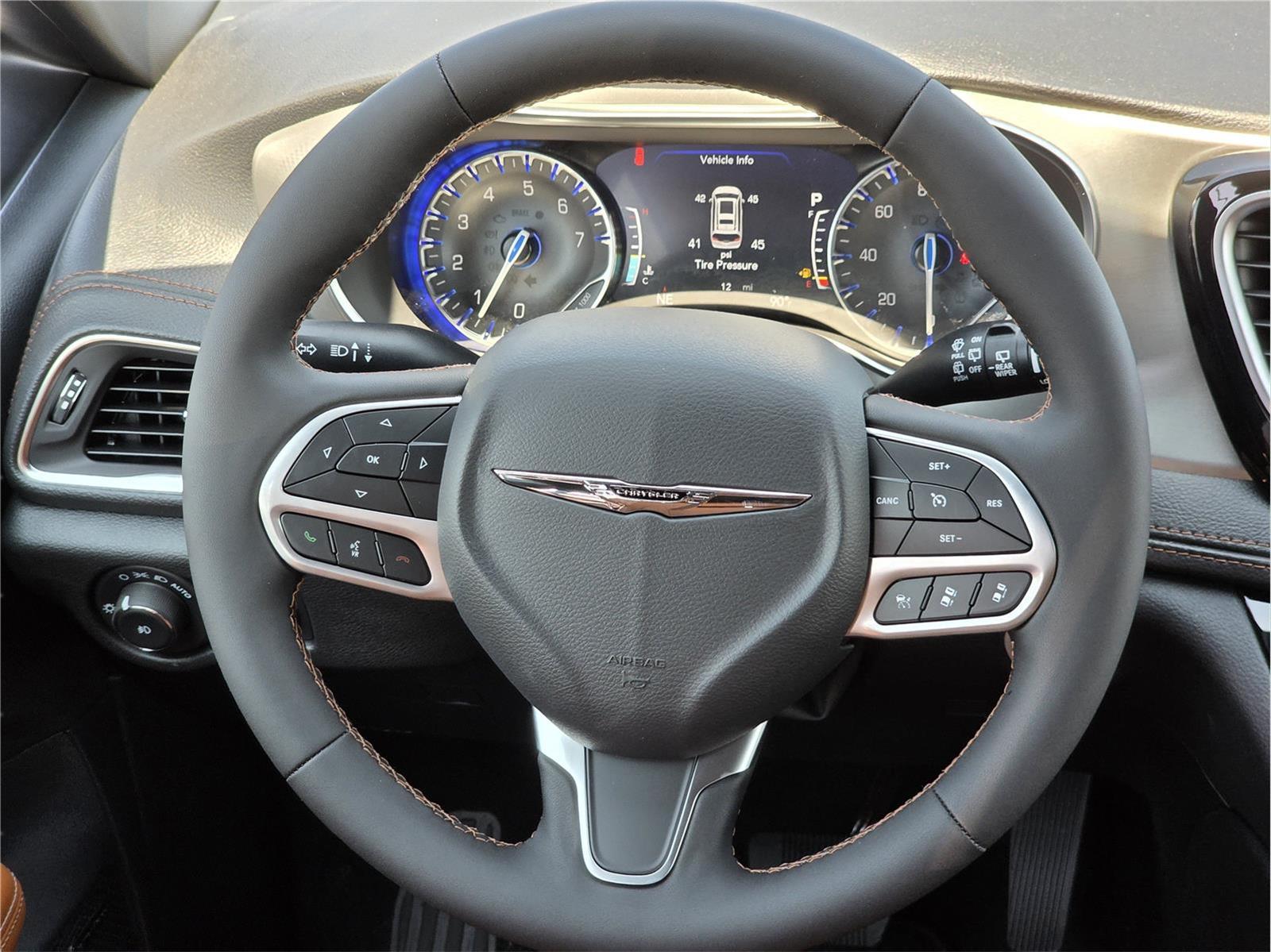 2026 Chrysler Pacifica Pinnacle at Mac Haik CDJR North Houston