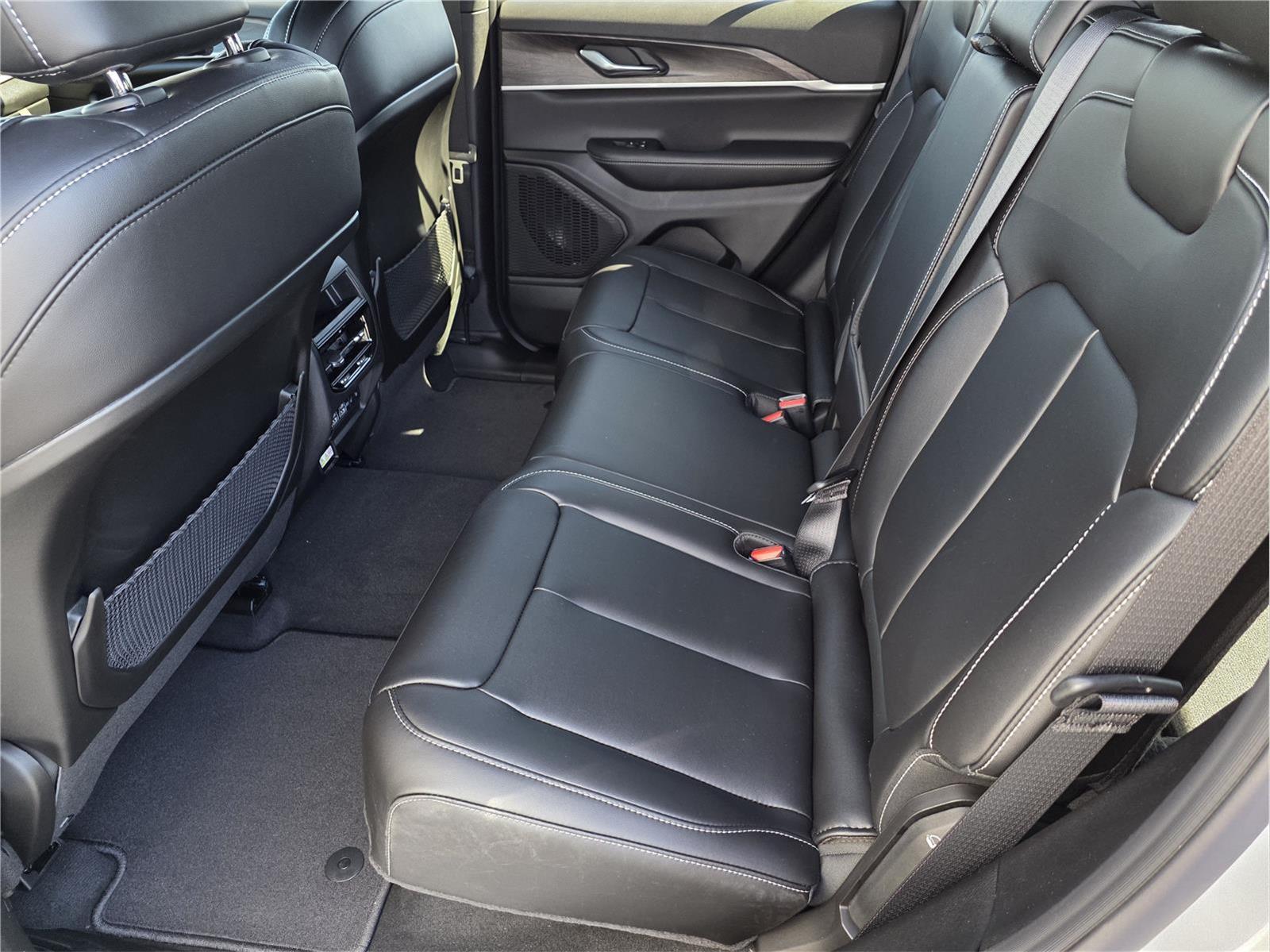 2025 Jeep Grand Cherokee Limited - 8