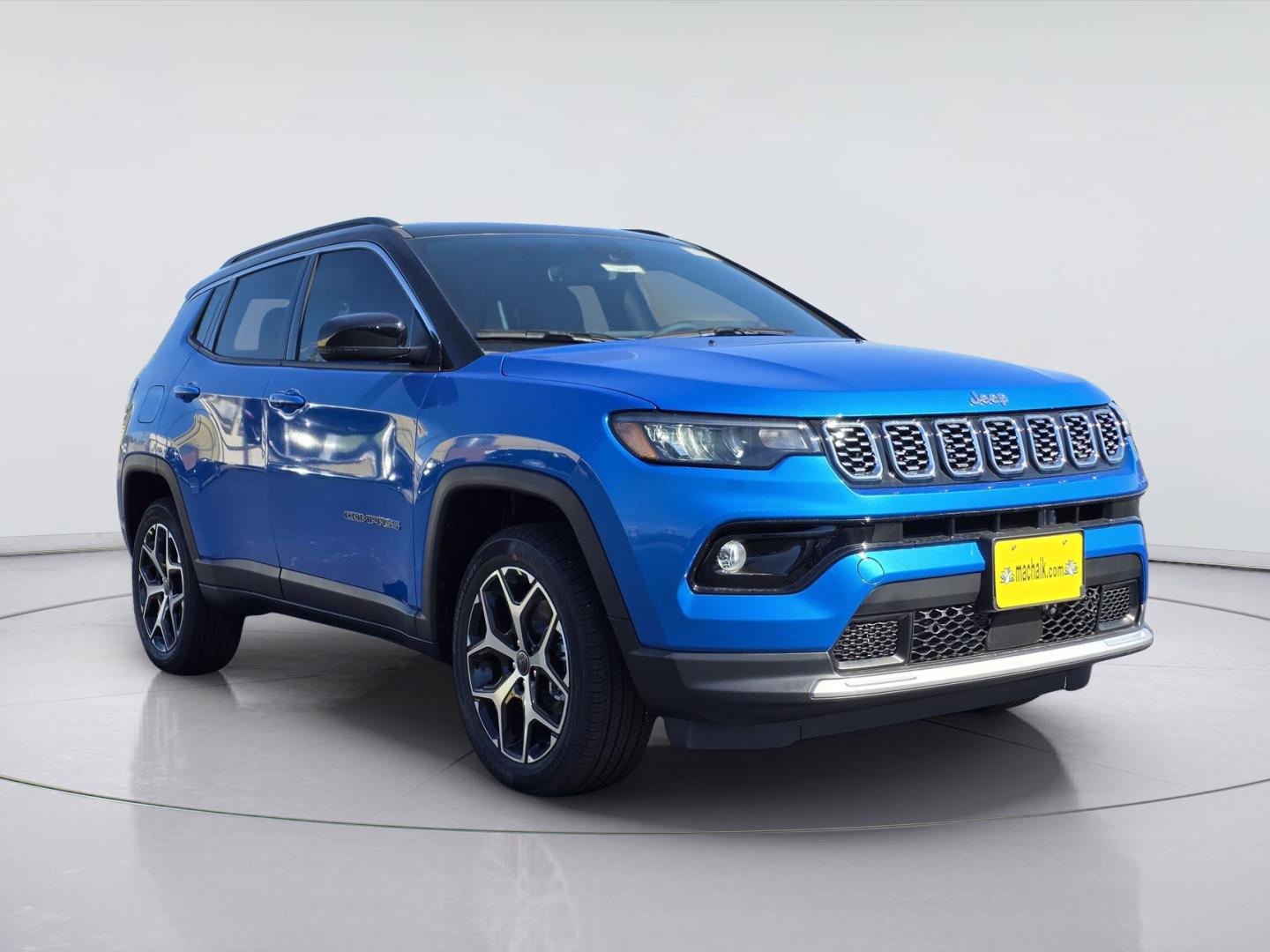 2026 Jeep Compass photo 2 of 16