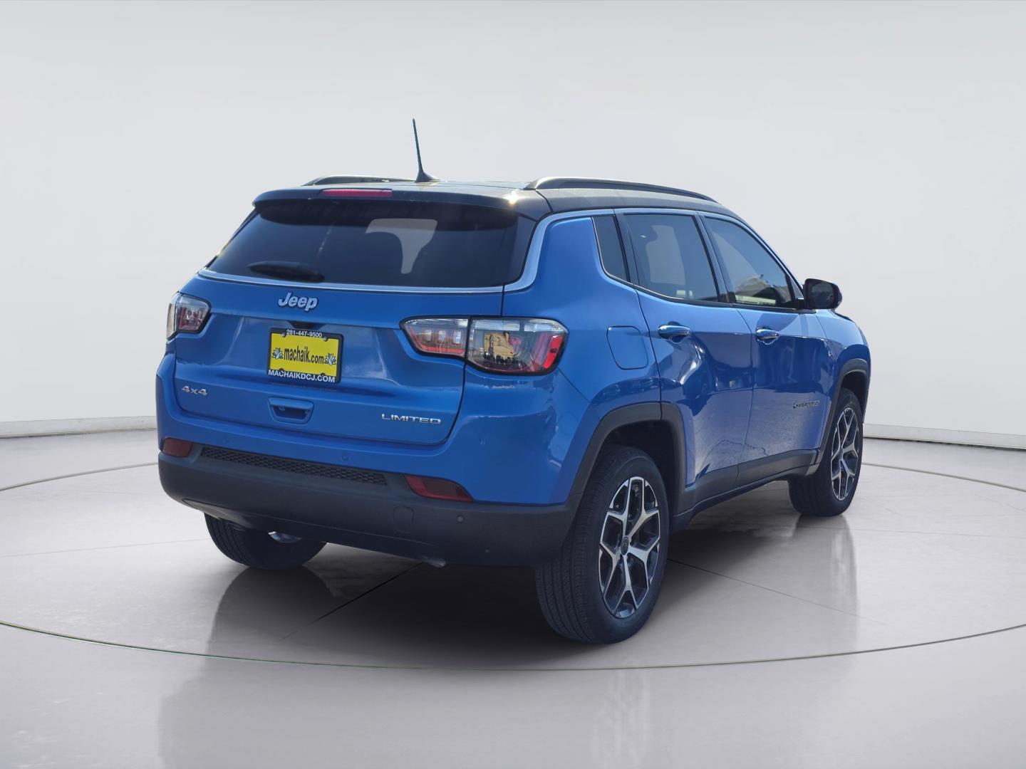 2026 Jeep Compass photo 3 of 16