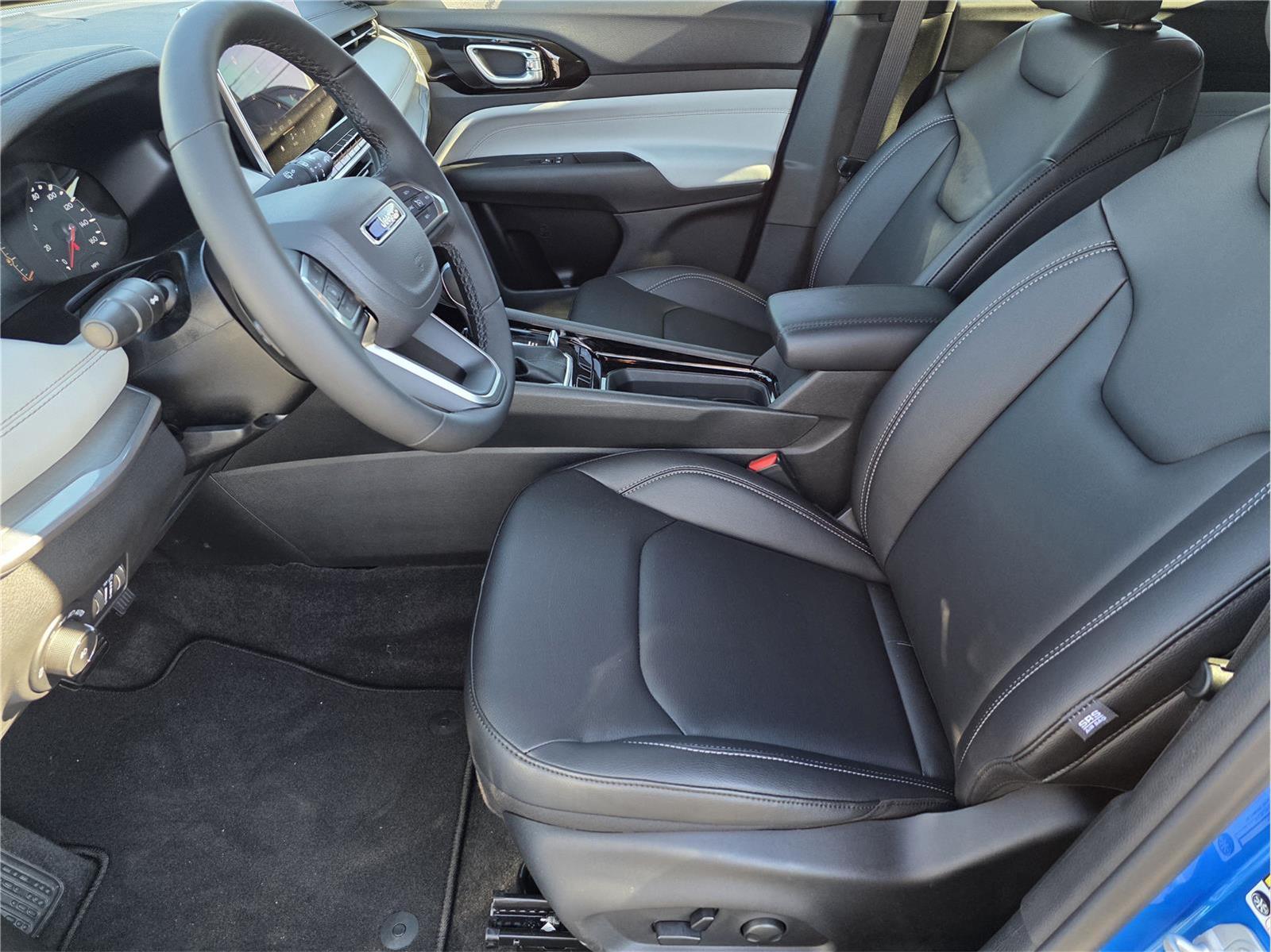2026 Jeep Compass photo 7 of 16
