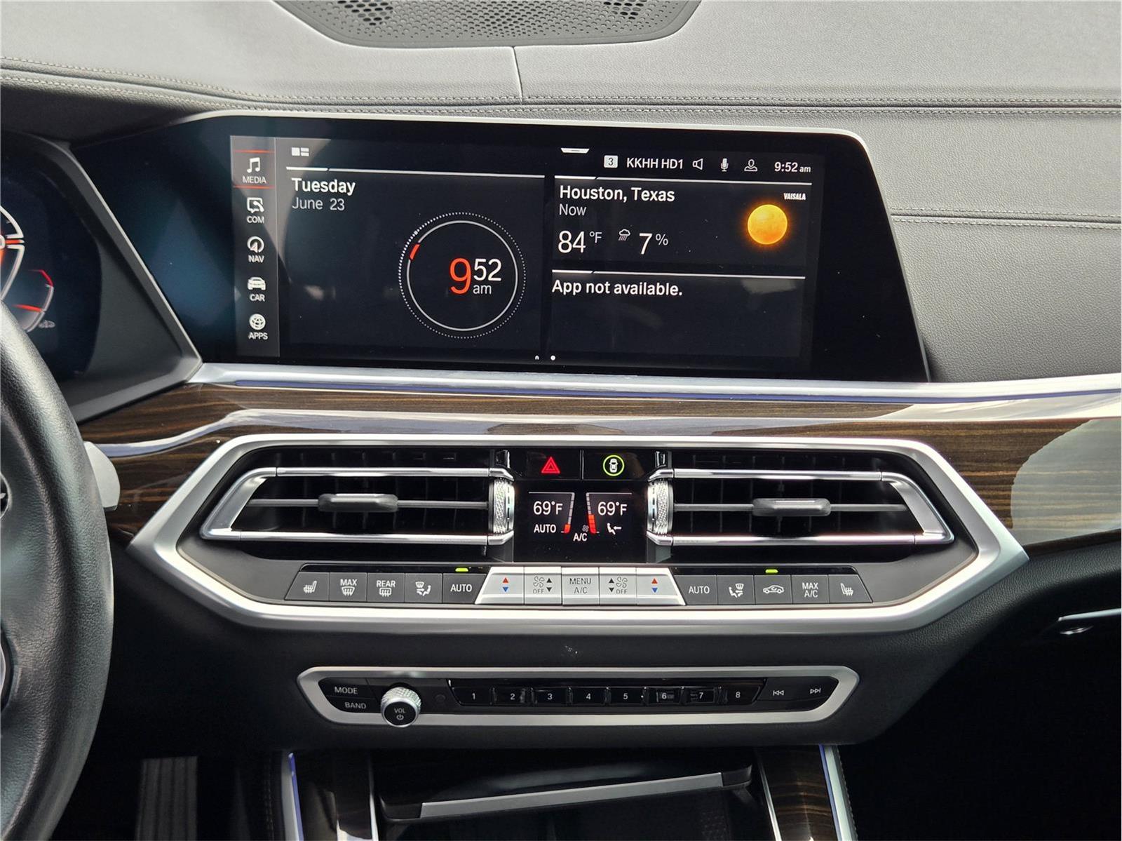 2023 BMW X5 xDrive40i at Mac Haik CDJR North Houston