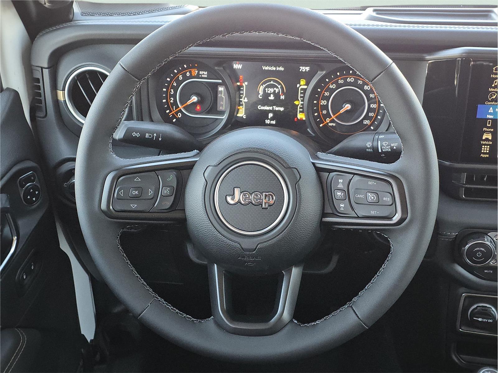 2025 Jeep Gladiator Texas Trail at Mac Haik CDJR North Houston