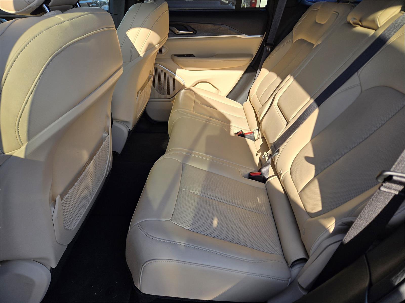 2025 Jeep Grand Cherokee Limited - 8