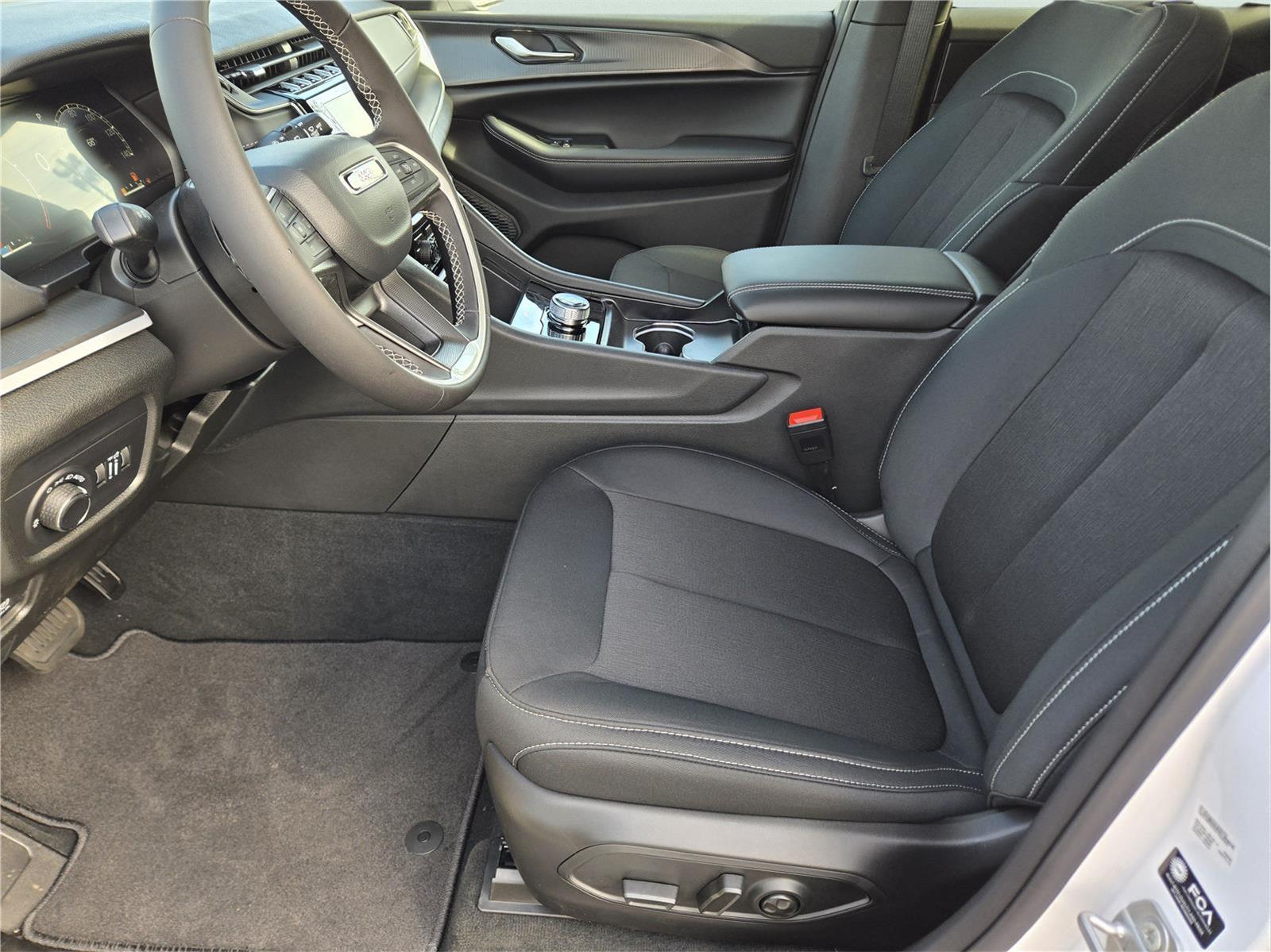 2026 Jeep Grand Cherokee Laredo - 6