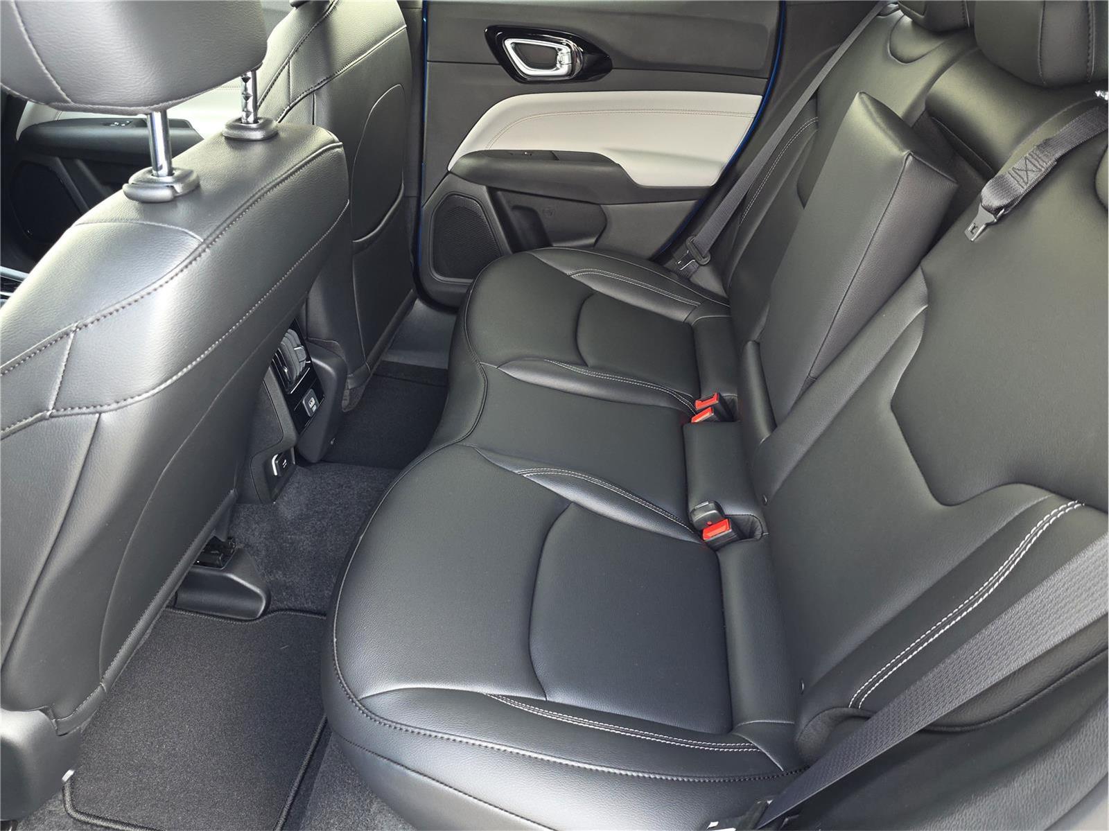 2026 Jeep Compass photo 10 of 16