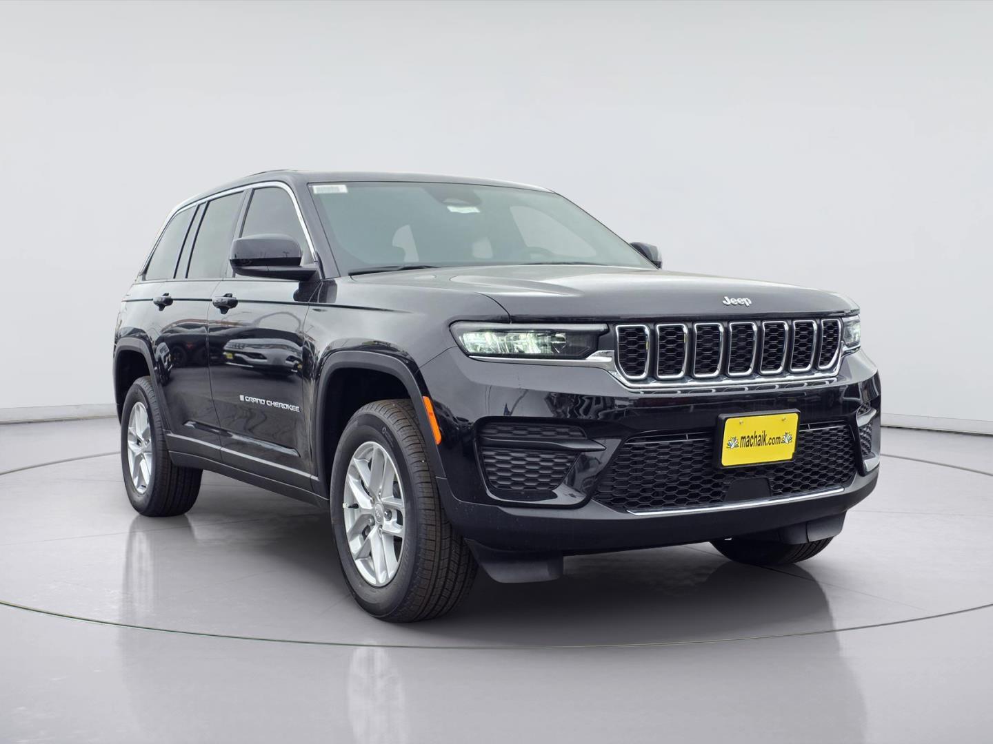 2025 Jeep Grand Cherokee Laredo X - 2