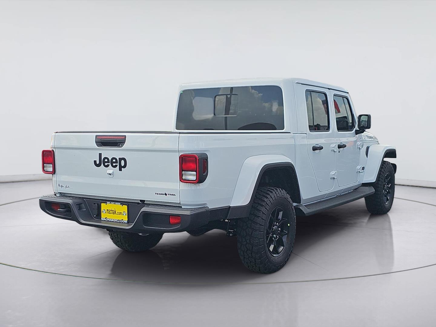2025 Jeep Gladiator photo 3 of 15