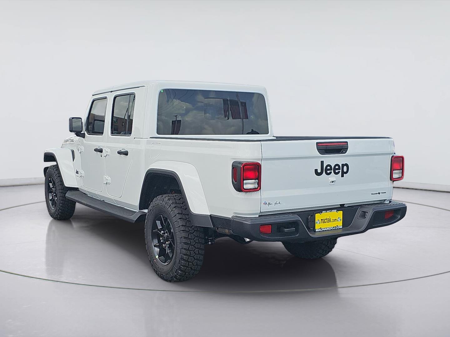 2025 Jeep Gladiator photo 4 of 15
