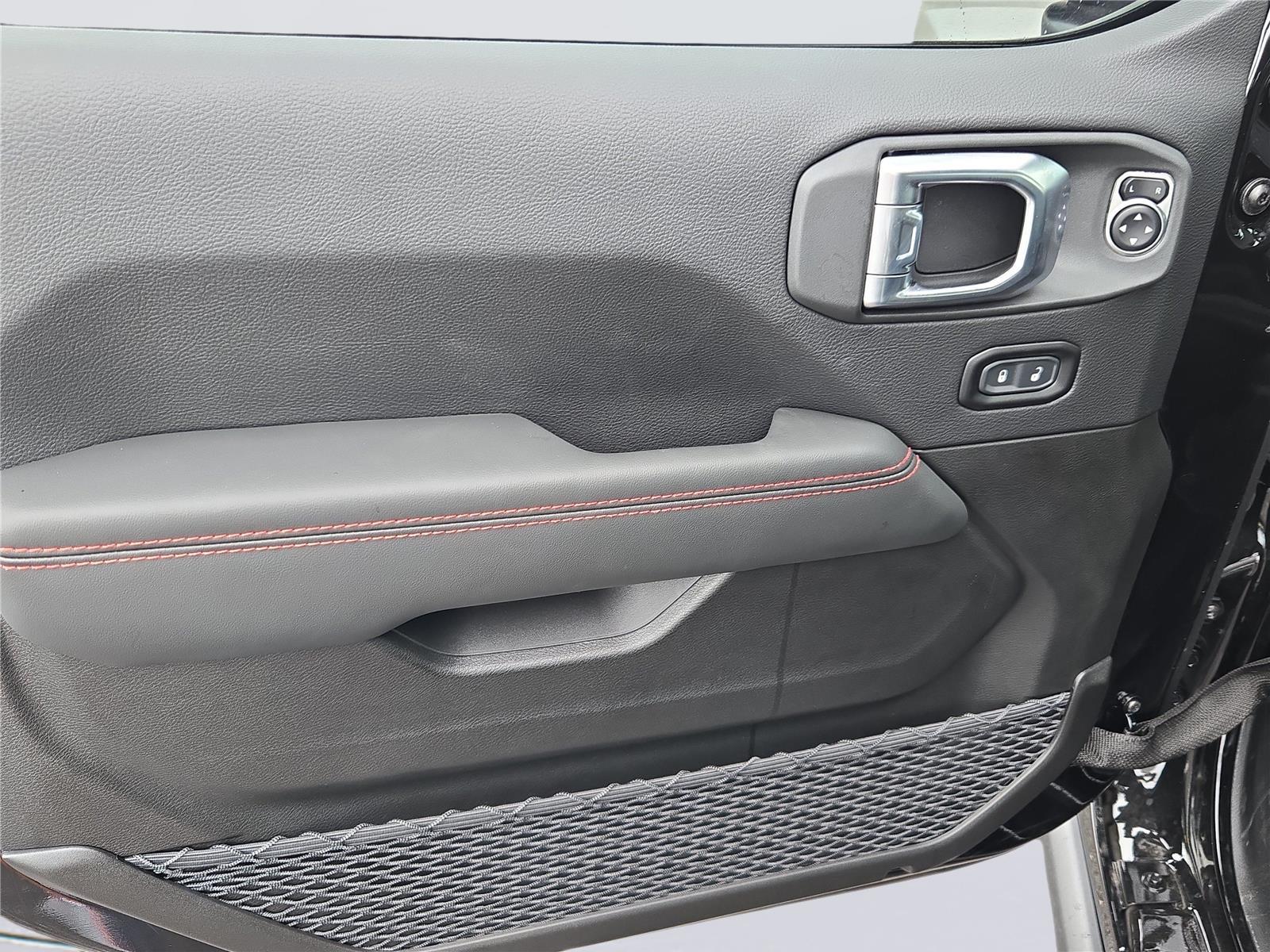 2025 Jeep Gladiator Rubicon at Mac Haik CDJR North Houston