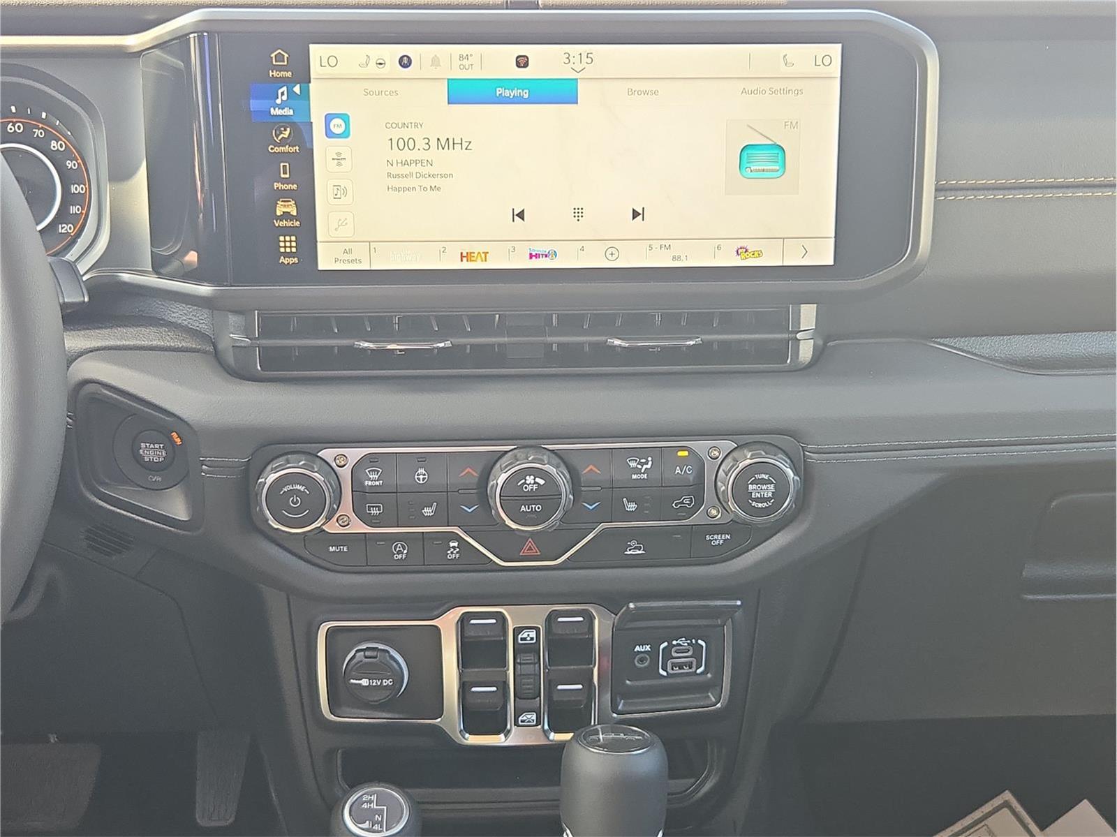 2025 Jeep Gladiator photo 11 of 15