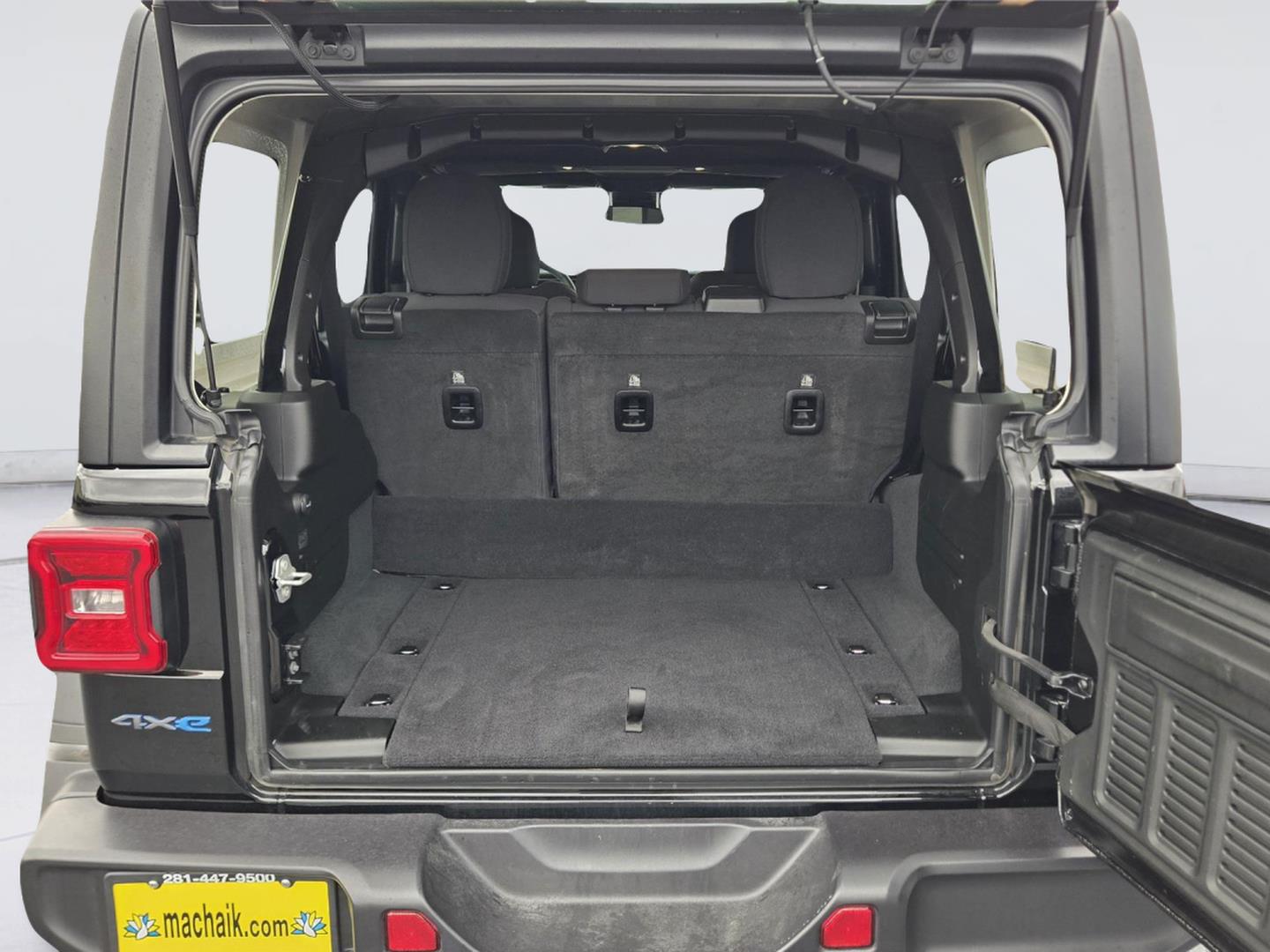 2025 Jeep Wrangler 4xe Rubicon - 11