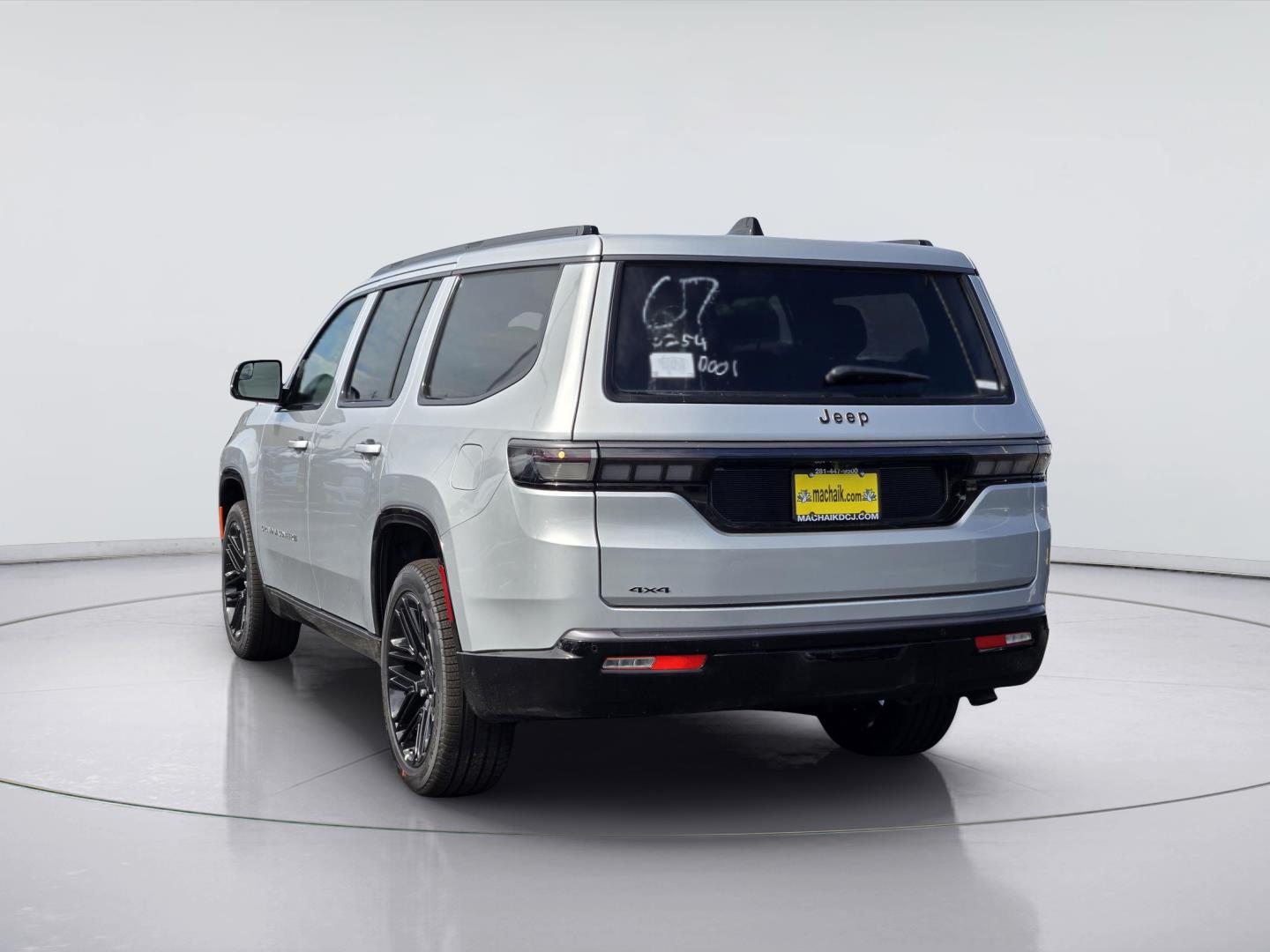 2026 Jeep Grand Wagoneer photo 4 of 17